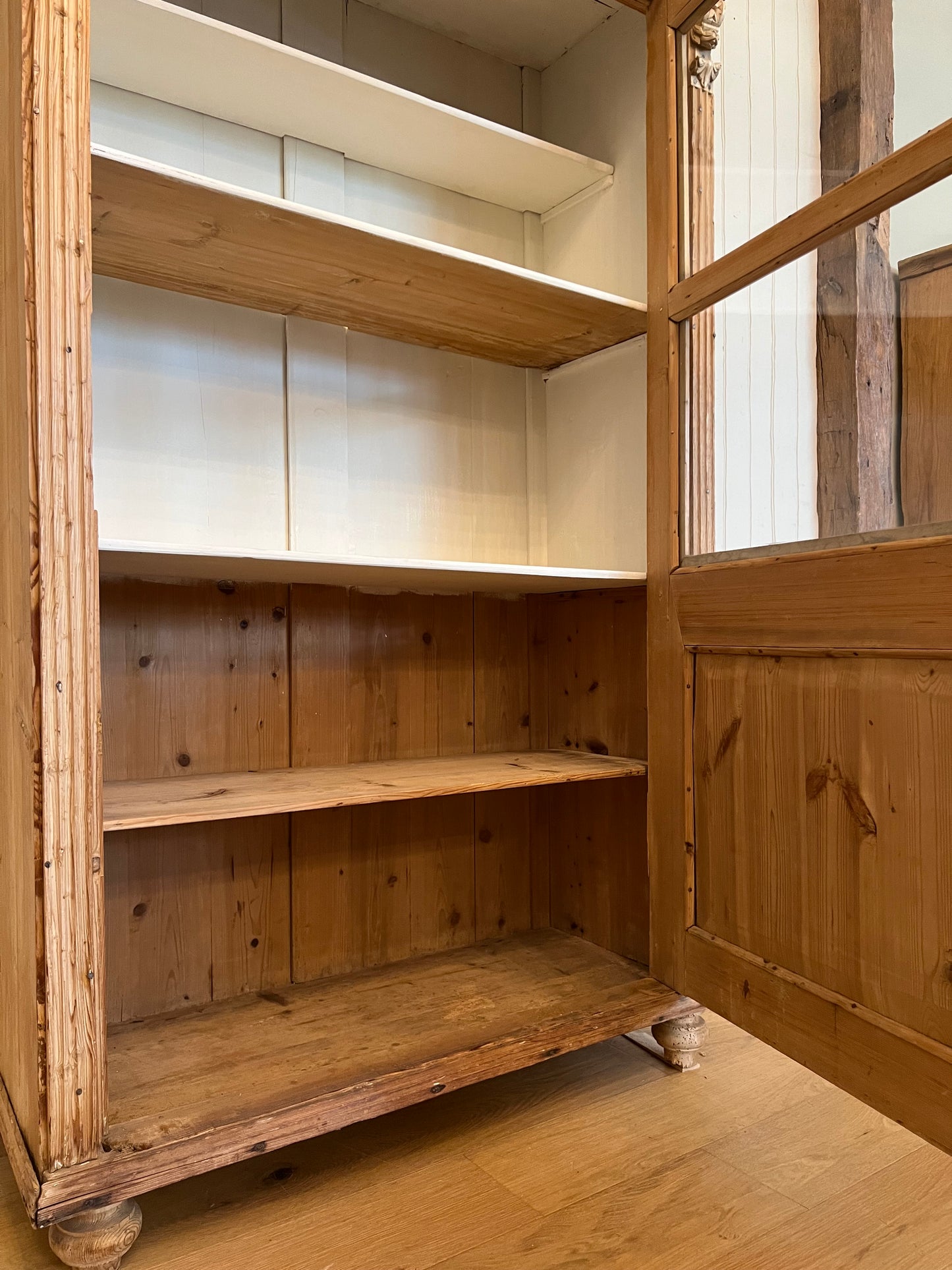 One Piece French Pine Hutch