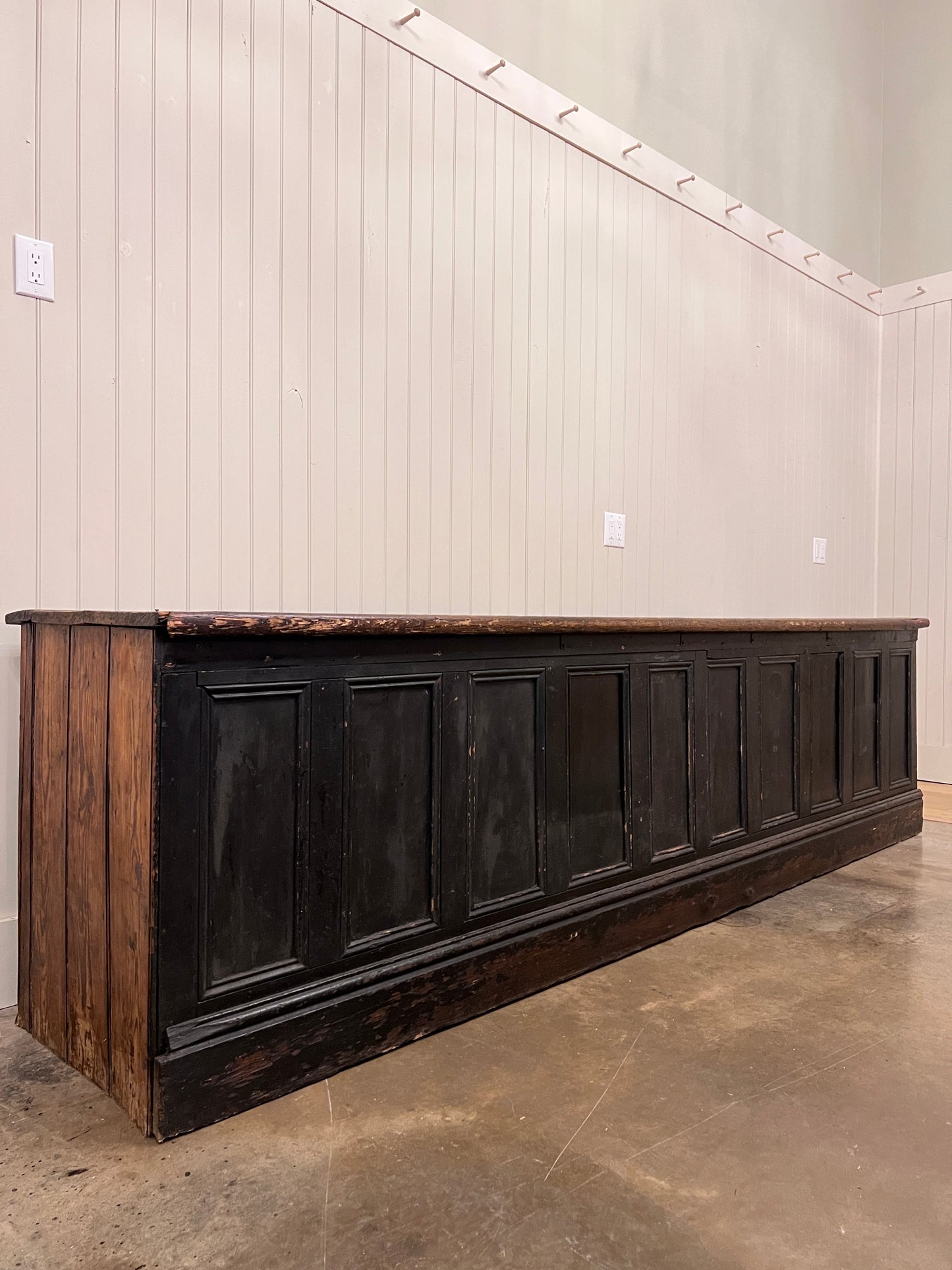 Ironmonger Counter