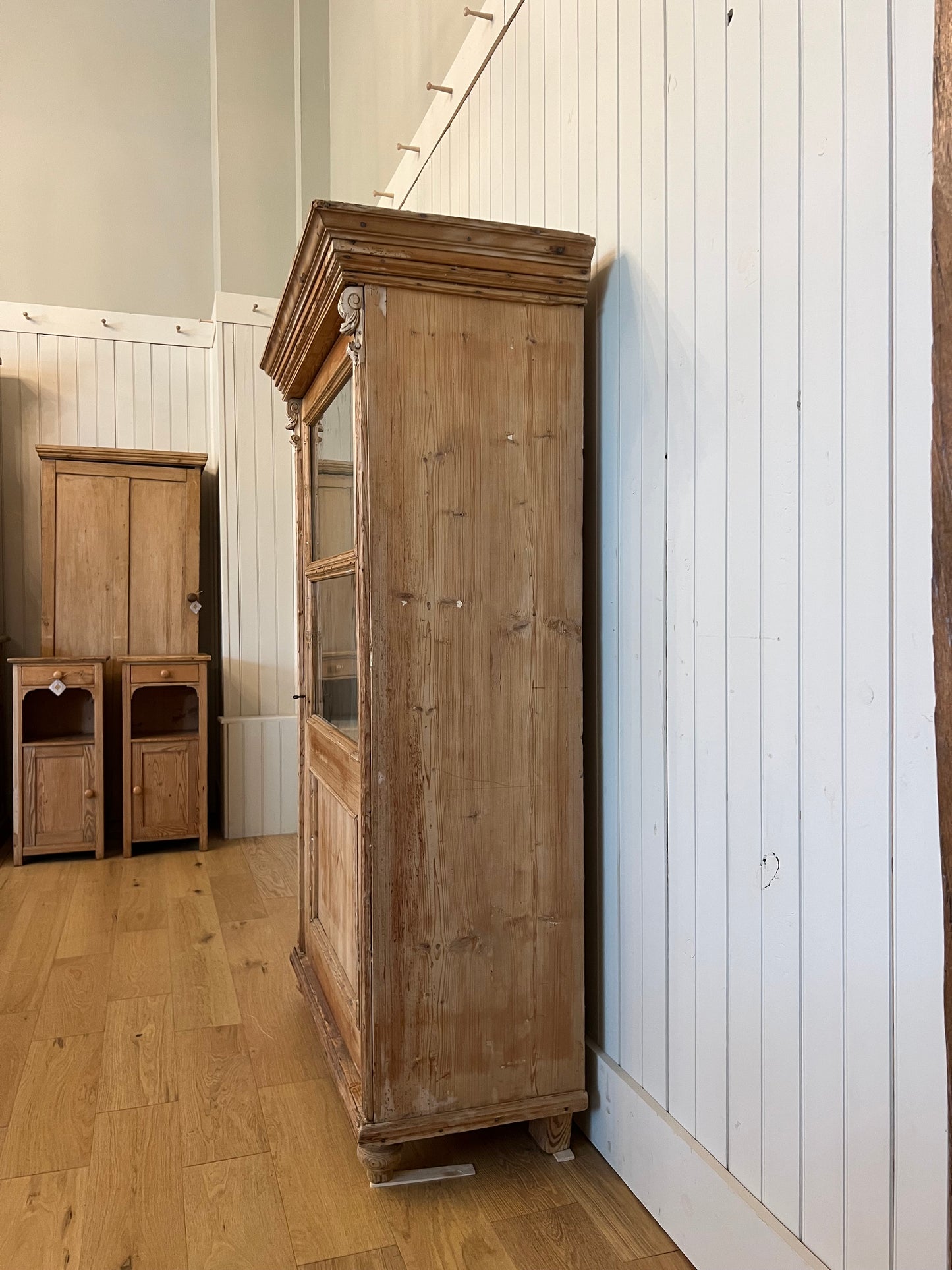 One Piece French Pine Hutch