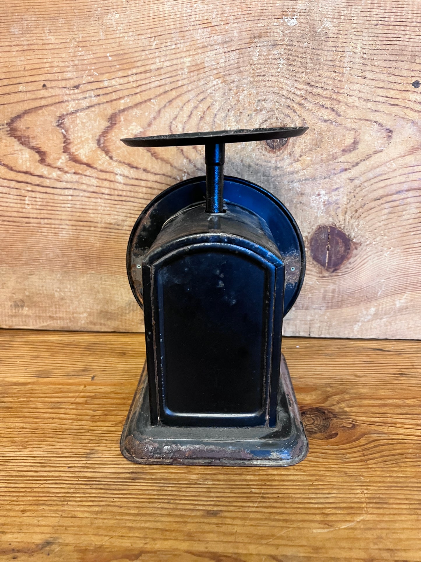 Chippy Black Yu-Chu-Co. Scale