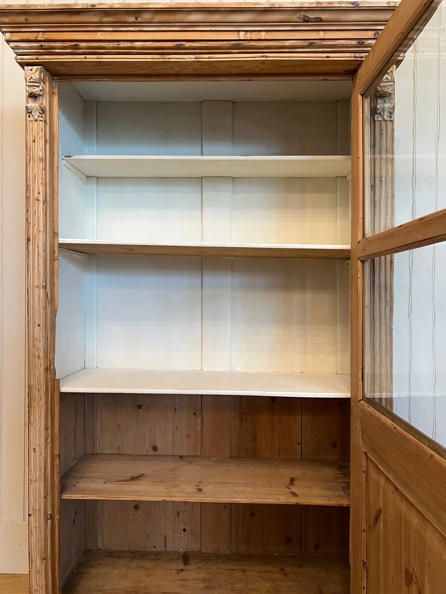 One Piece French Pine Hutch