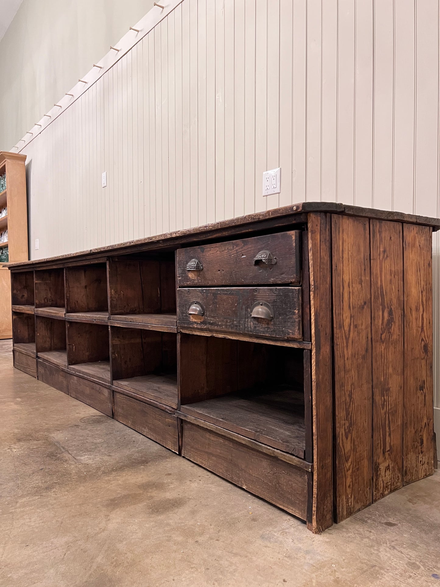 Ironmonger Counter