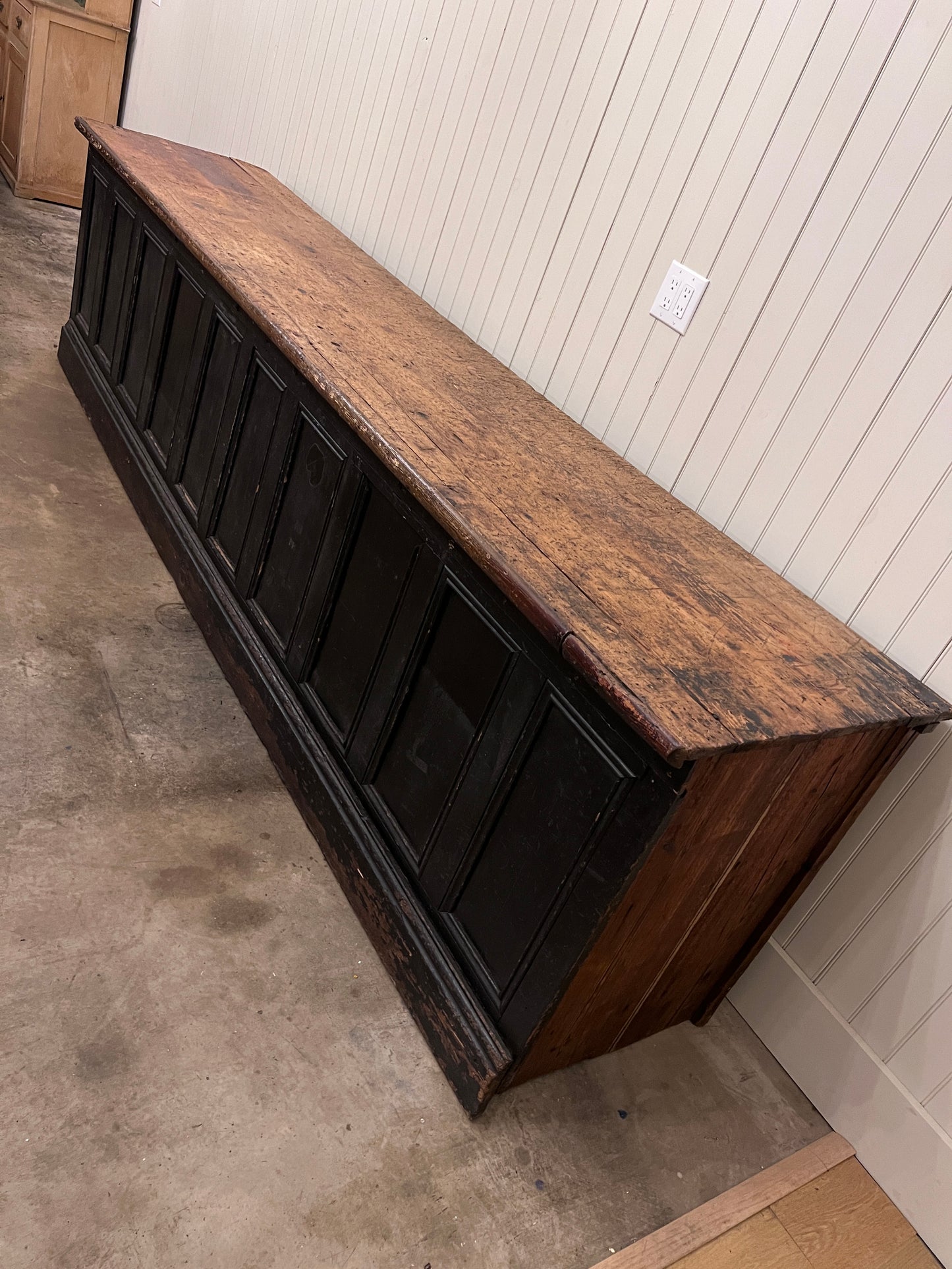 Ironmonger Counter