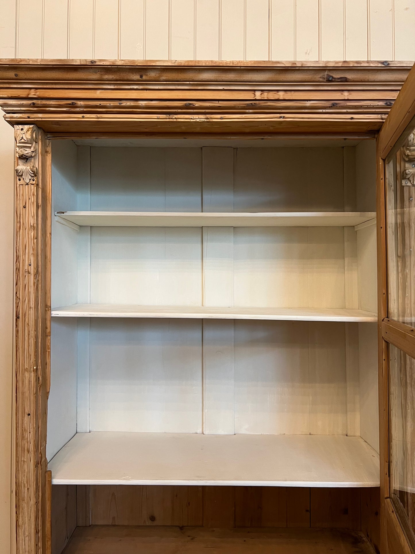 One Piece French Pine Hutch