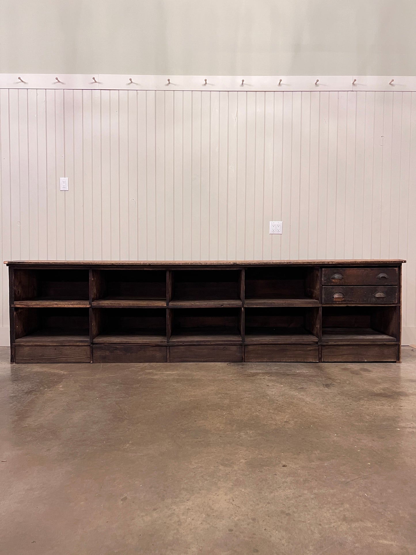 Ironmonger Counter