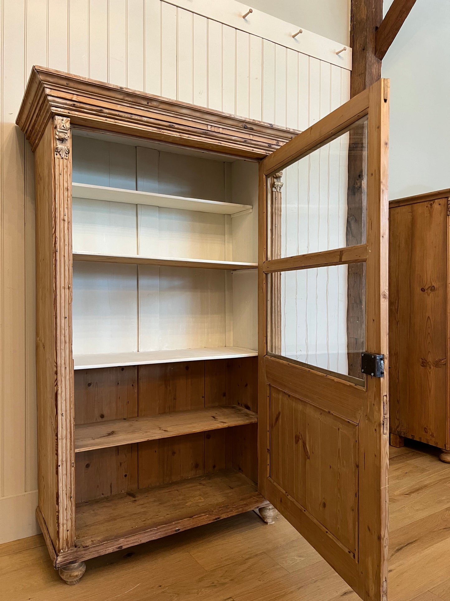 One Piece French Pine Hutch