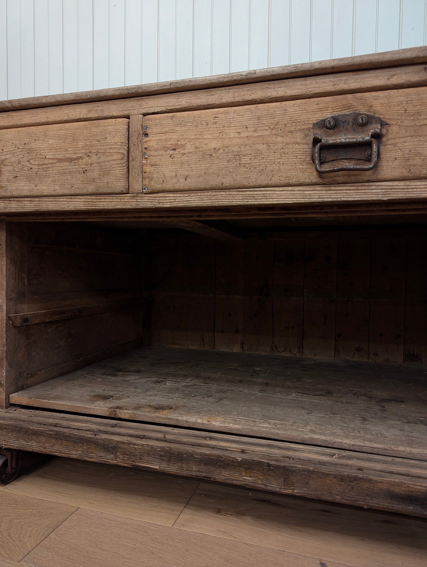 Pine/Sycamore Prep Table