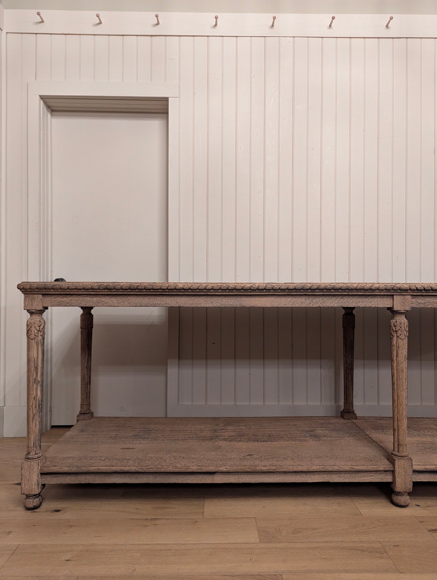 Scrubbed Oak Belgian Drapers Table 1