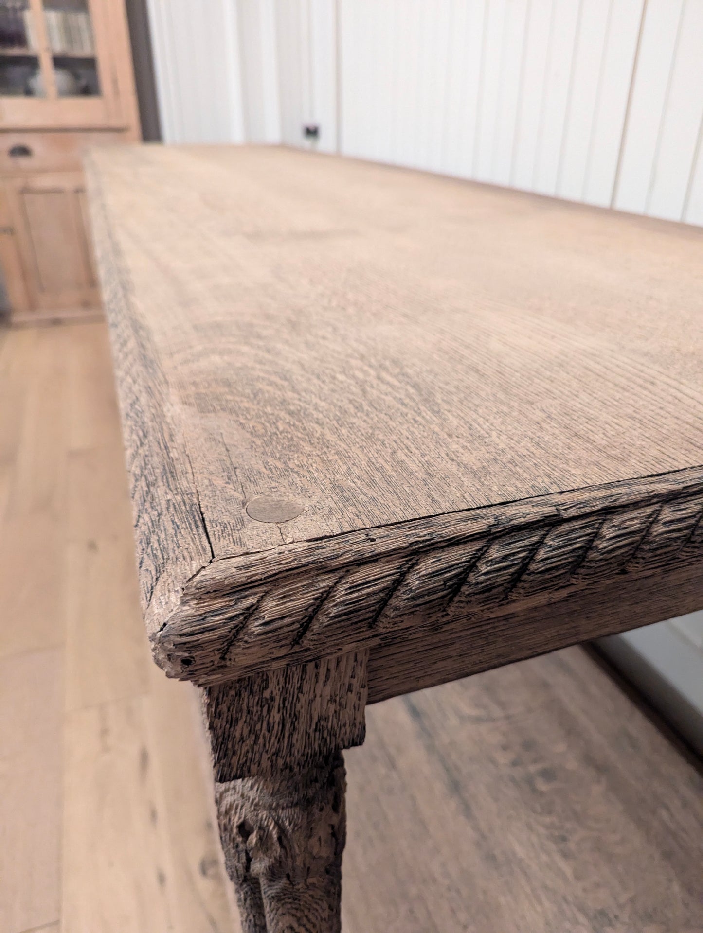 Scrubbed Oak Belgian Drapers Table 1