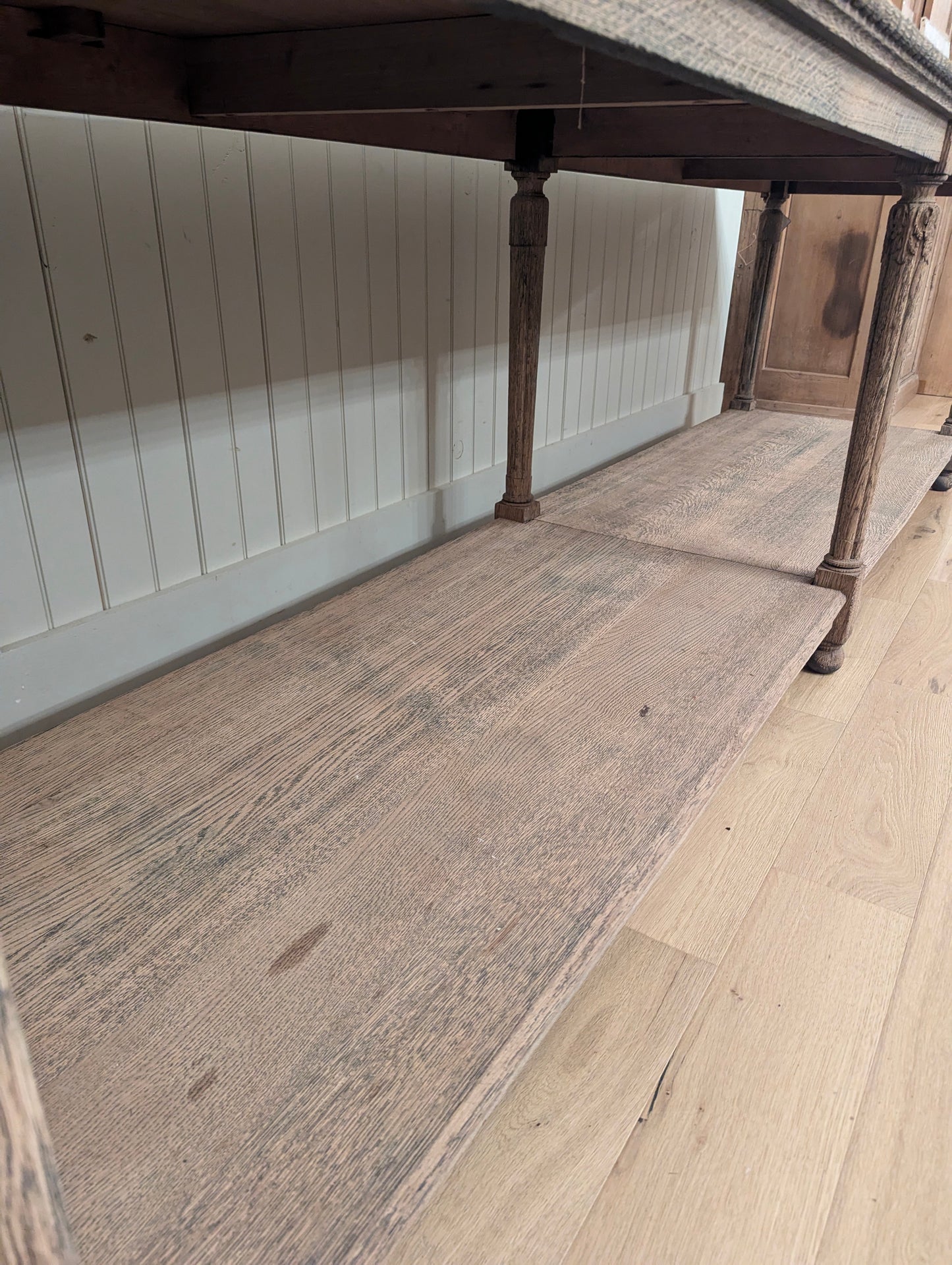 Scrubbed Oak Belgian Drapers Table 1