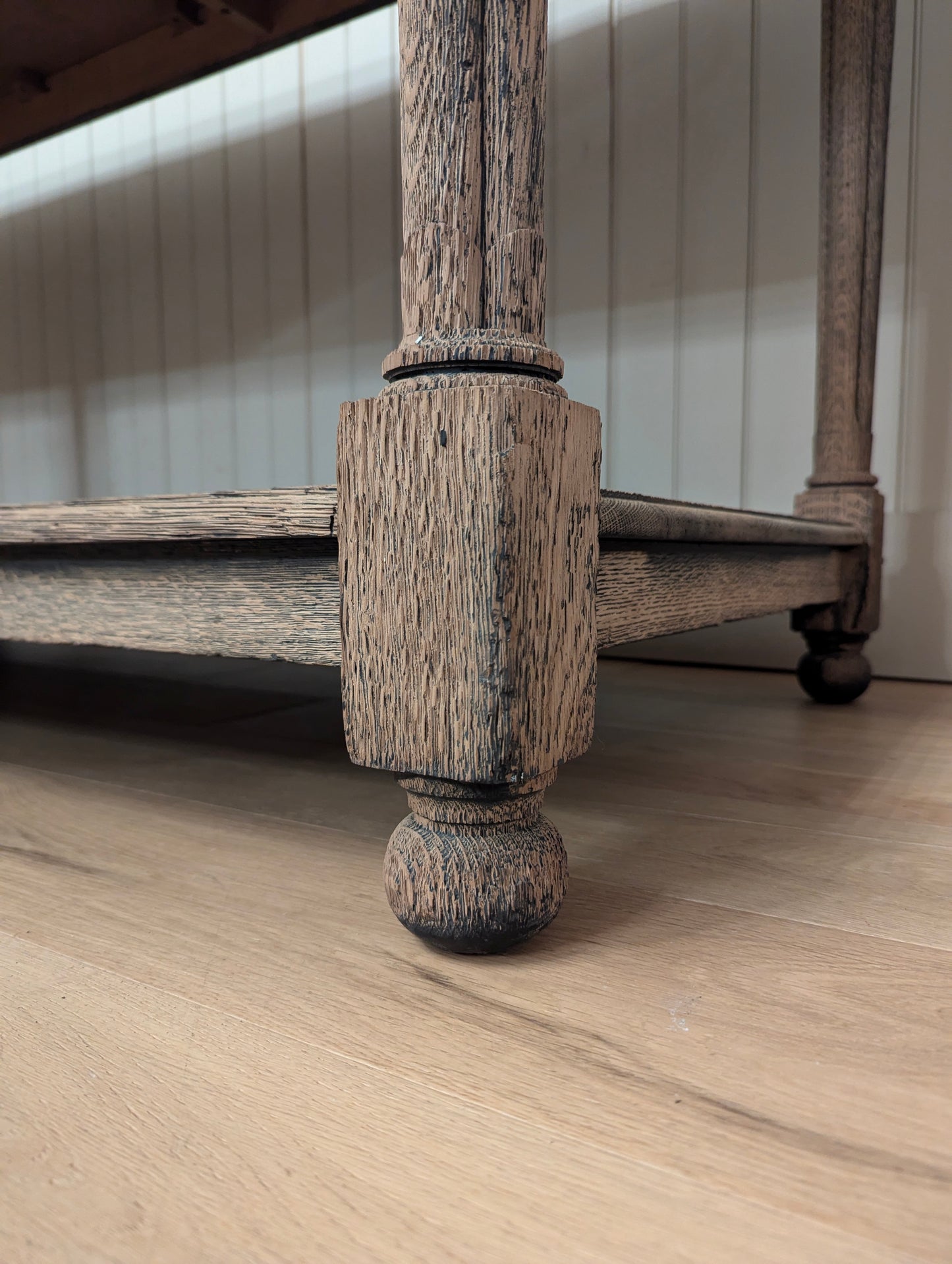 Scrubbed Oak Belgian Drapers Table 1