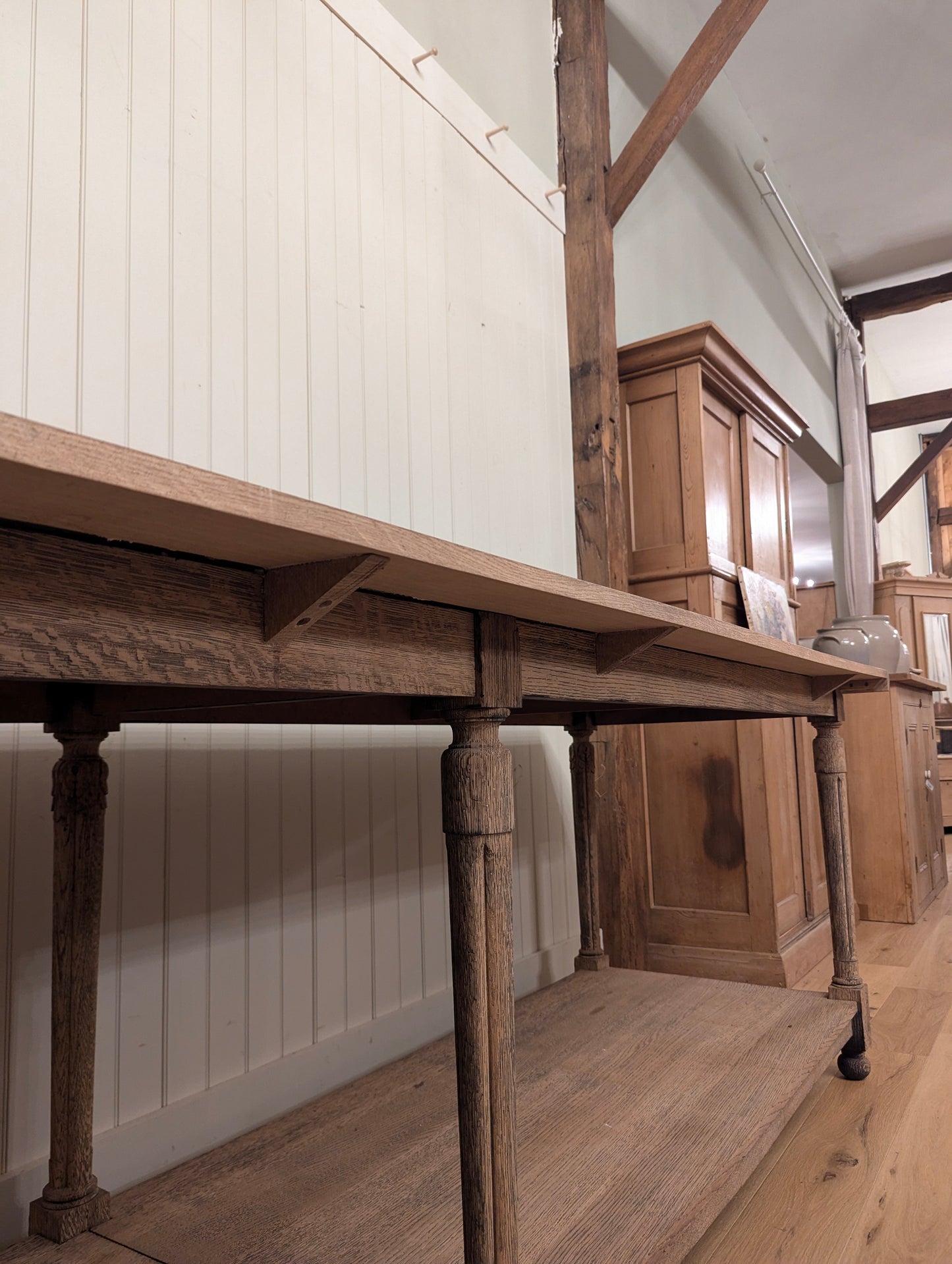 Scrubbed Oak Belgian Drapers Table 1