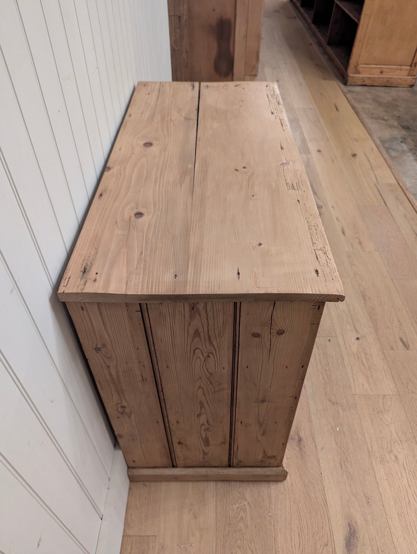 English Pine 2 Over 2 Chest