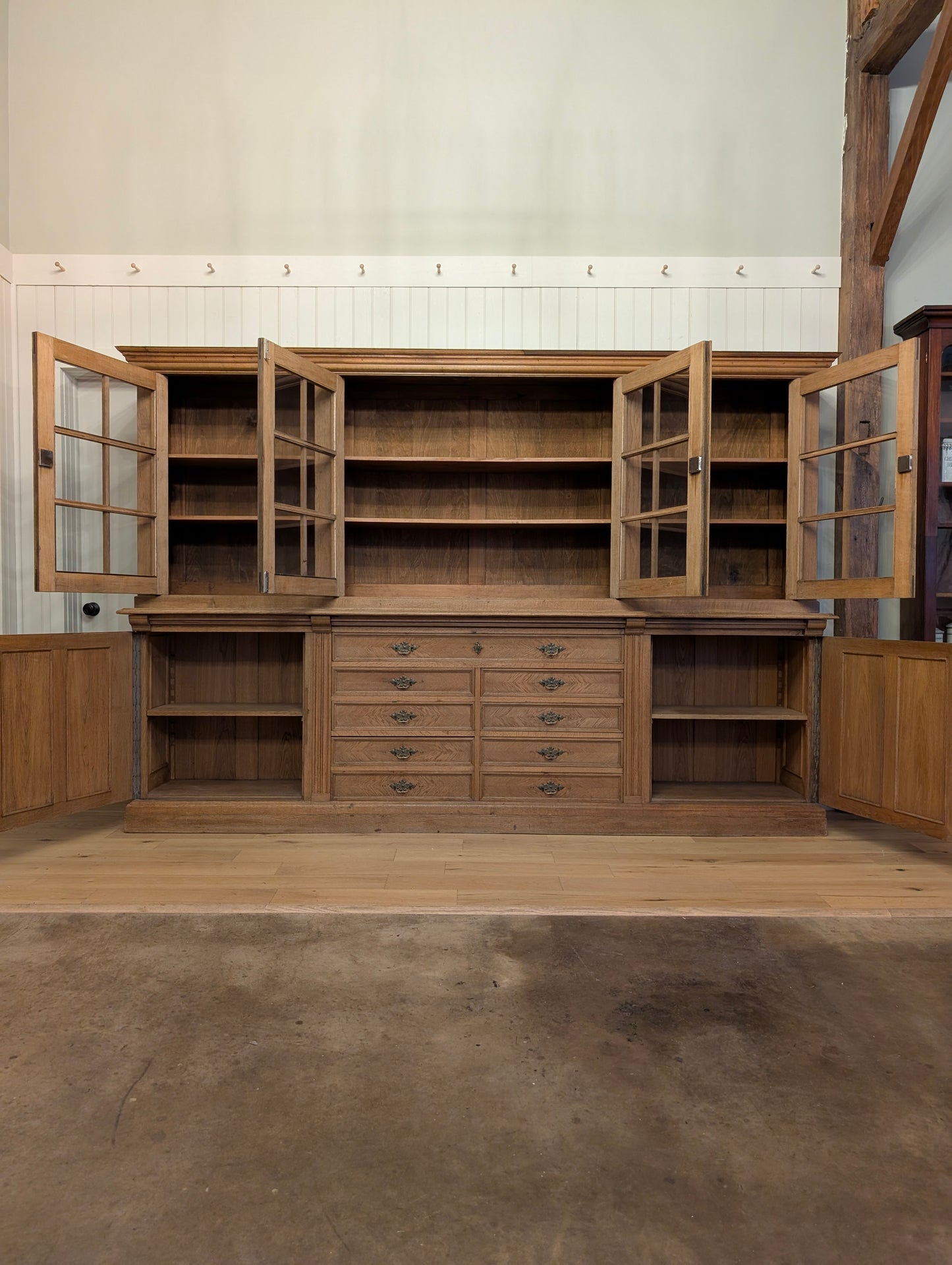 Arts and Crafts Oak Hutch