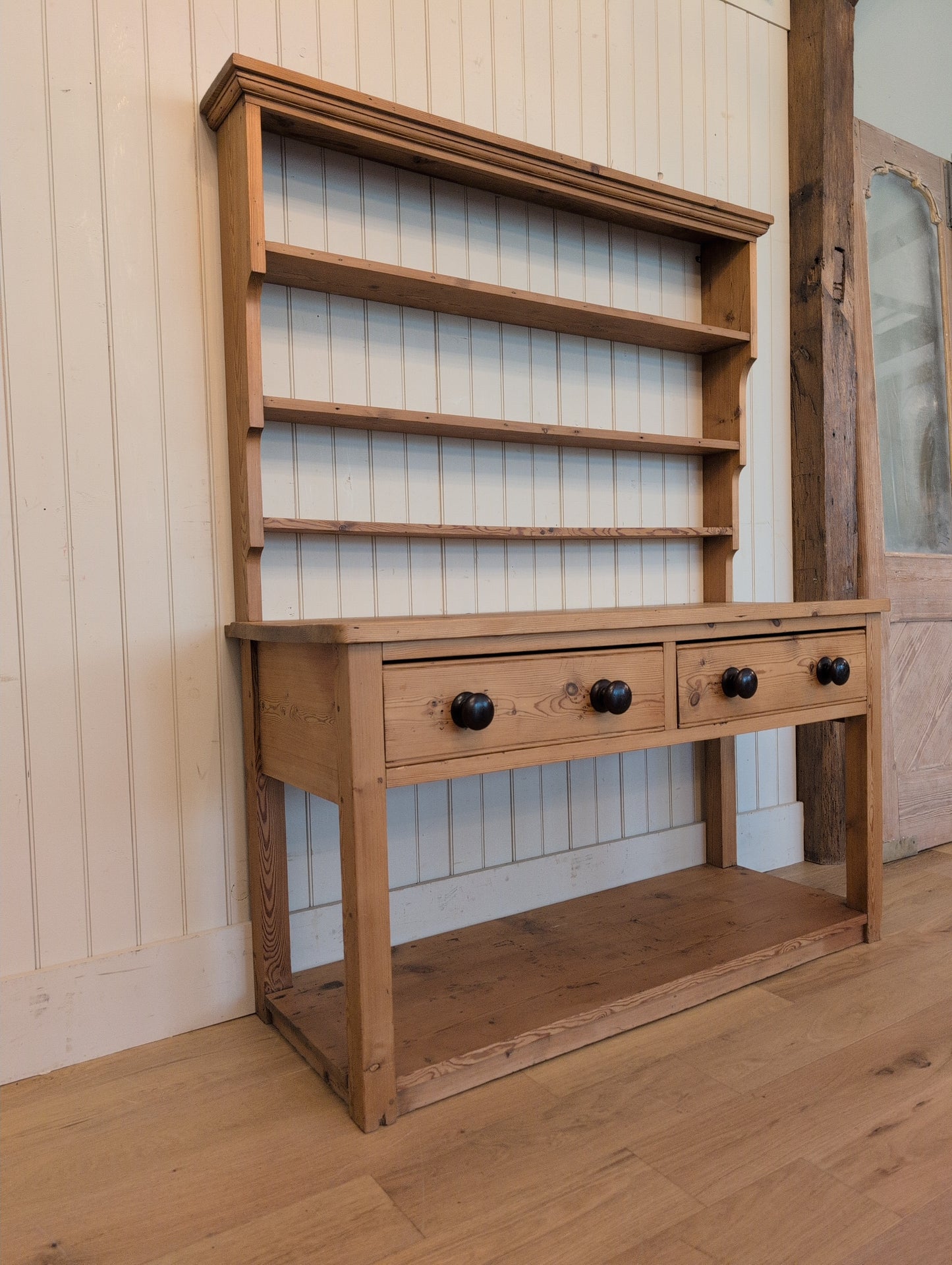 English Pine Potboard Hutch