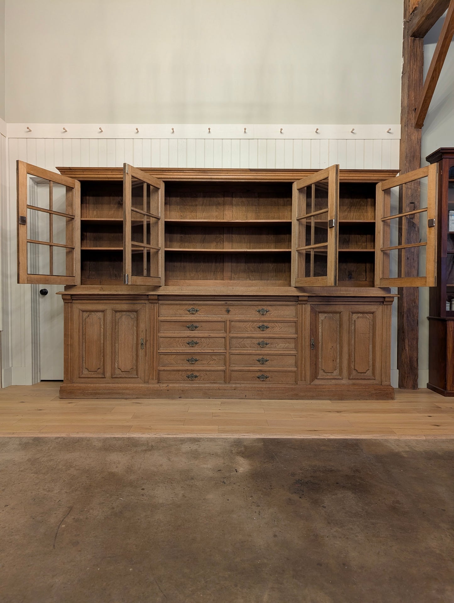 Arts and Crafts Oak Hutch