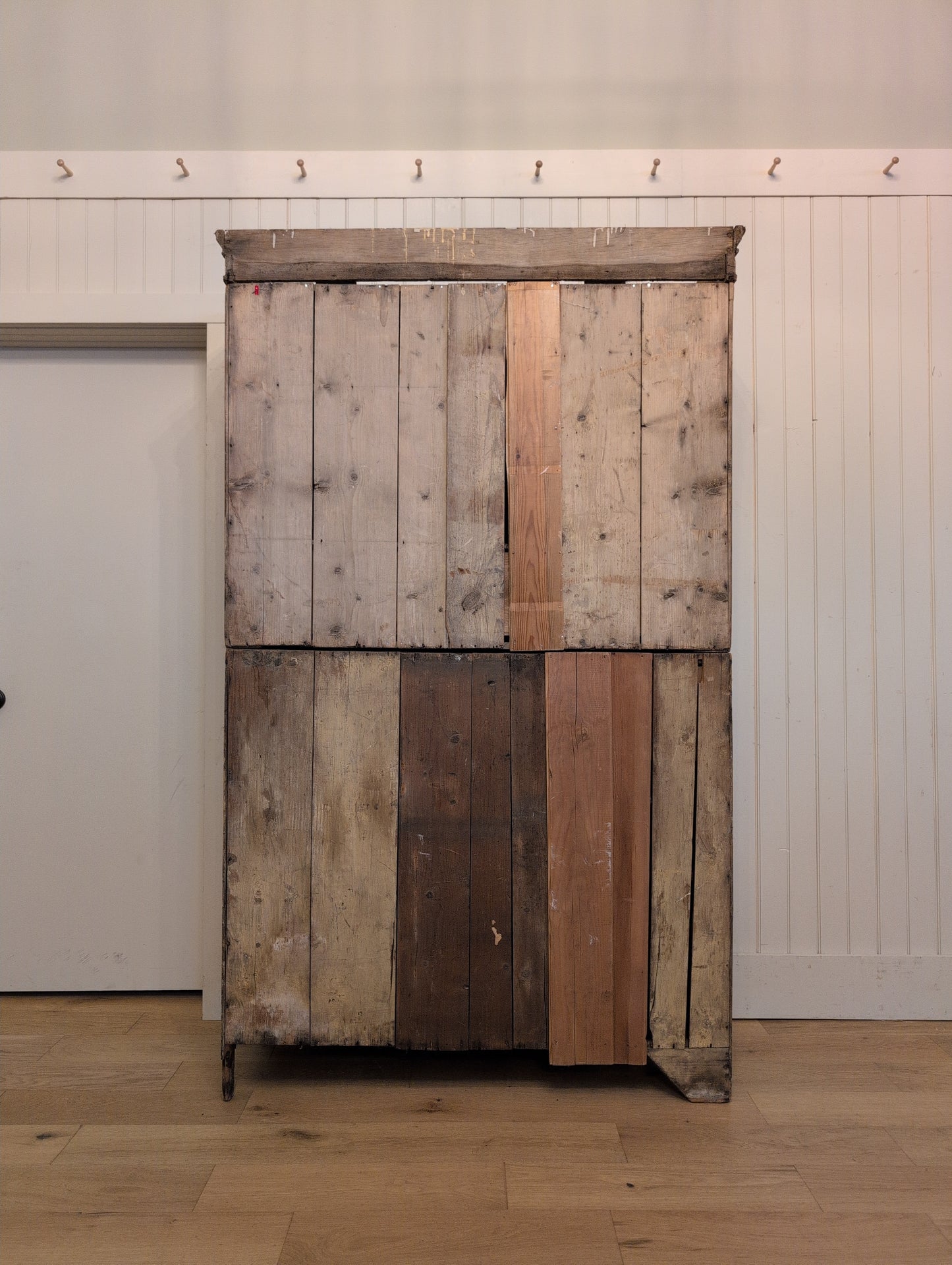 Georgian Pine Linen Press