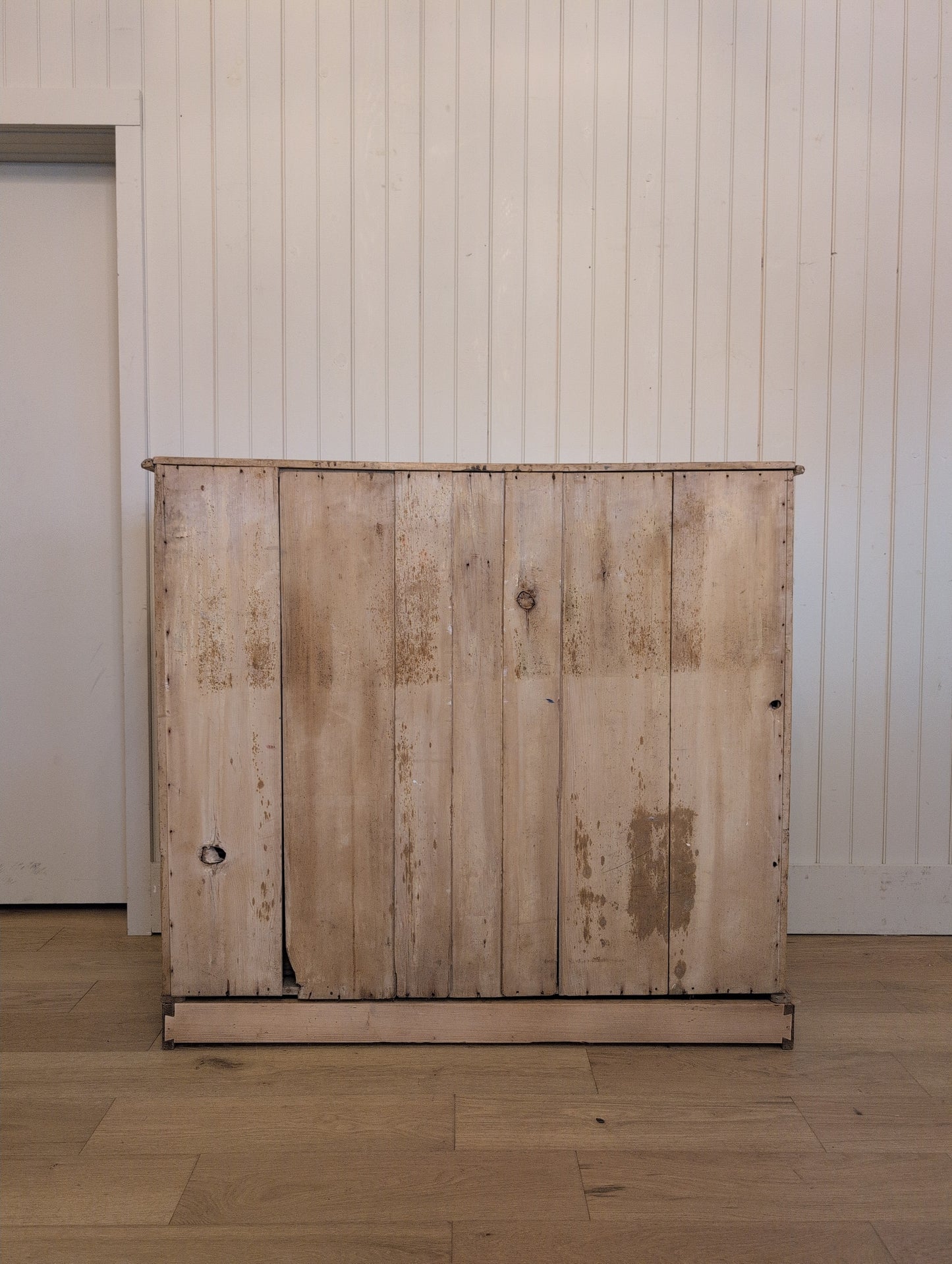 English Pine 2 Over 4 Chest