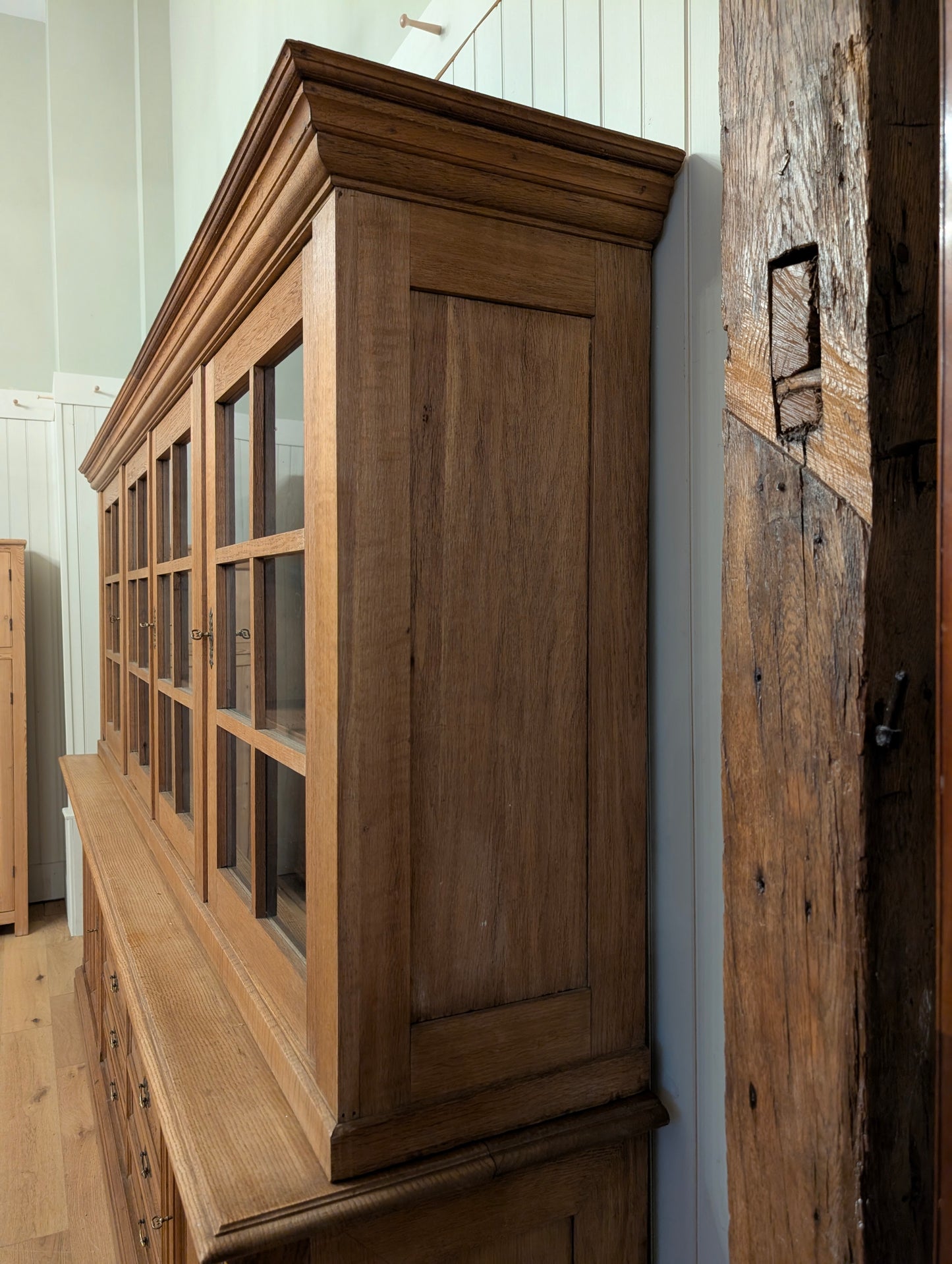 Arts and Crafts Oak Hutch