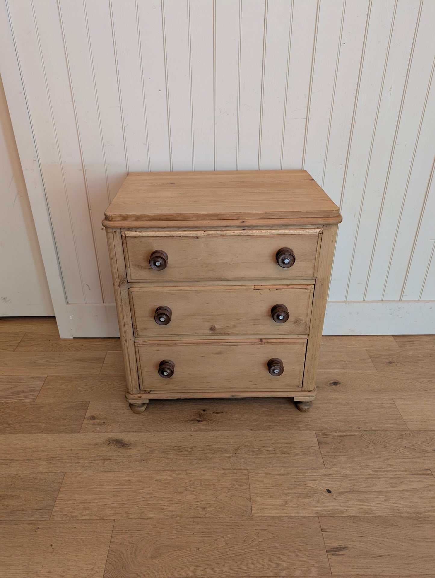Petite 3 Drawer Chest
