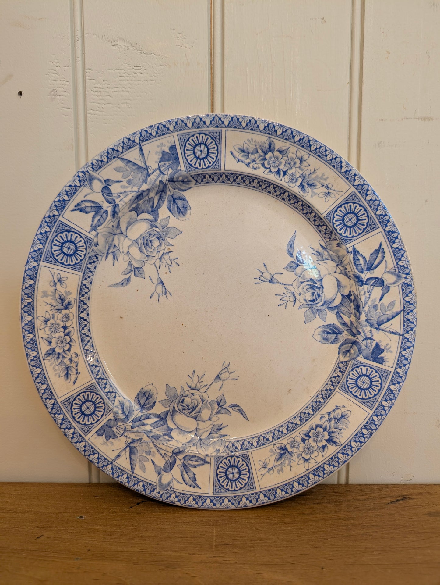 Wallis Gimson "Garfield" Plate C.1885 Lt. Blue