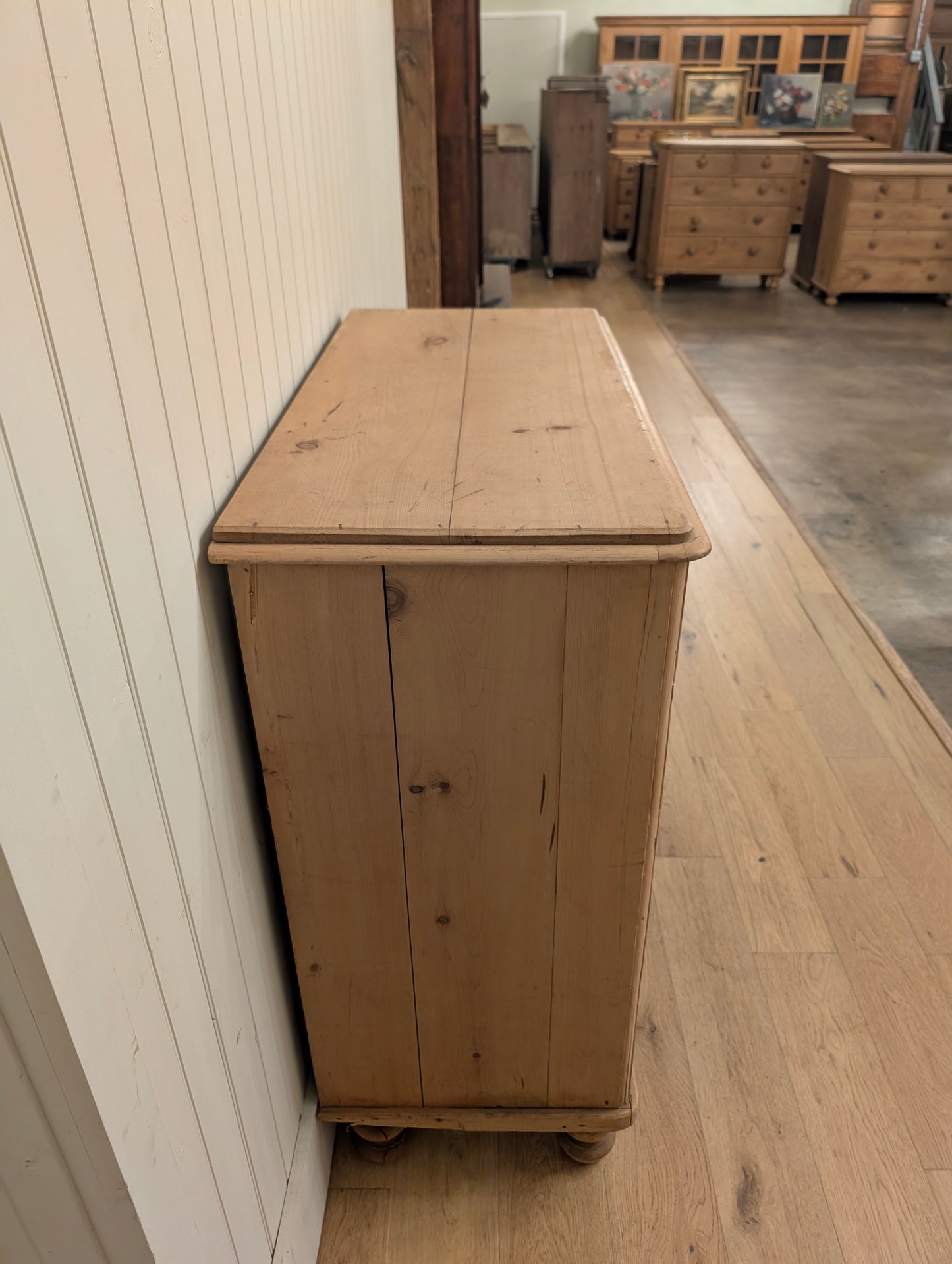 Handsome Pine 2 Over 3 Chest