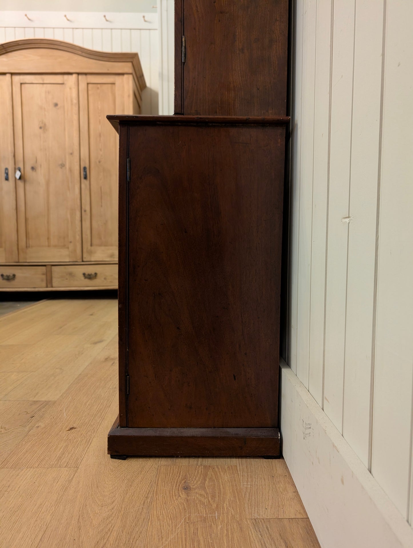 Glass Door Mahogany Hutch