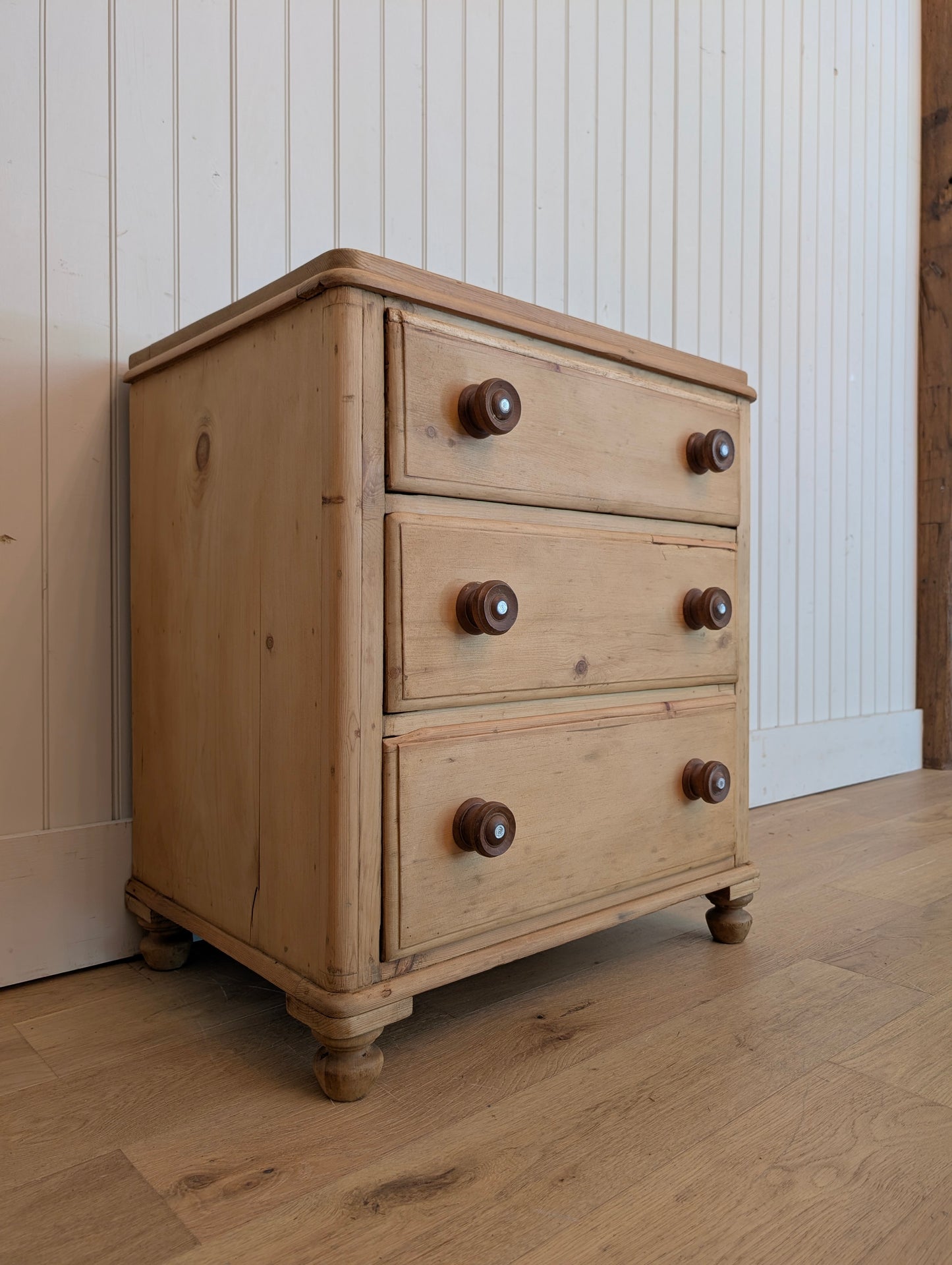 Petite 3 Drawer Chest