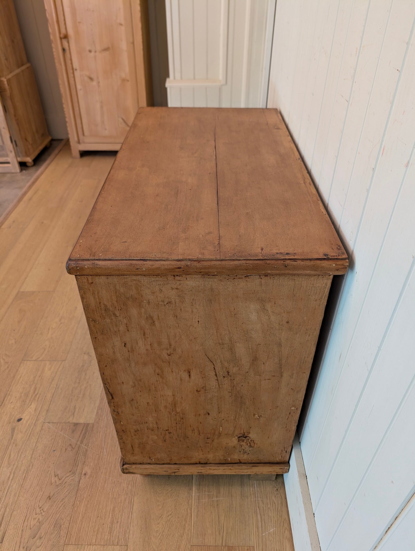 2 Over 2 Pine Chest - Dark Knob