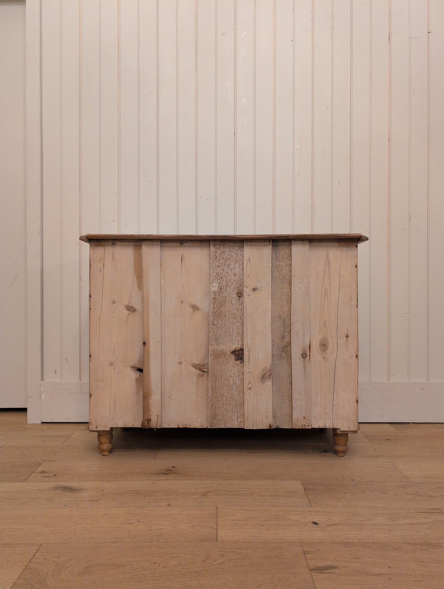Rustic Pine 2 Over 2 Chest of Drawers