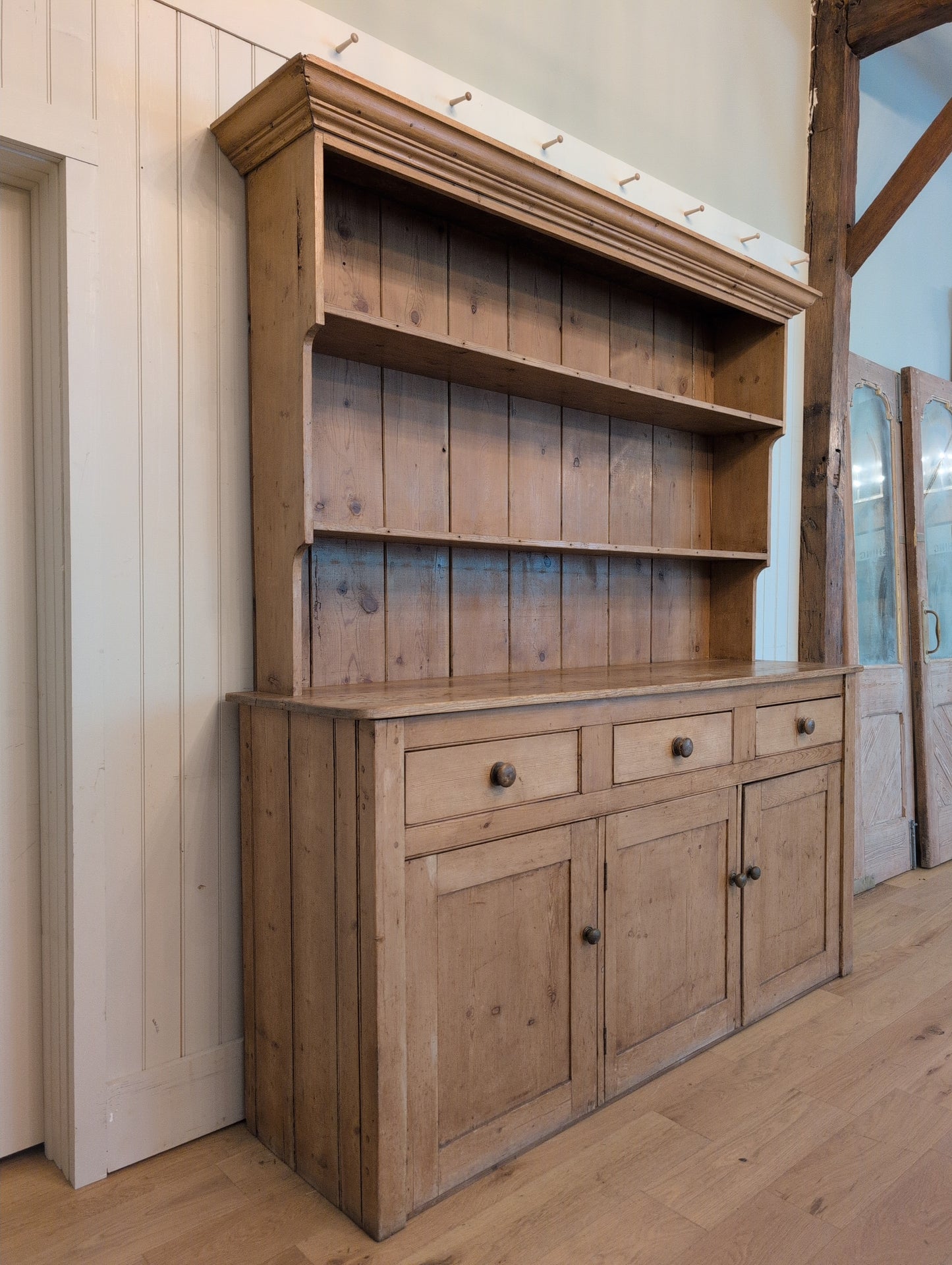 Majestic English Pine Hutch