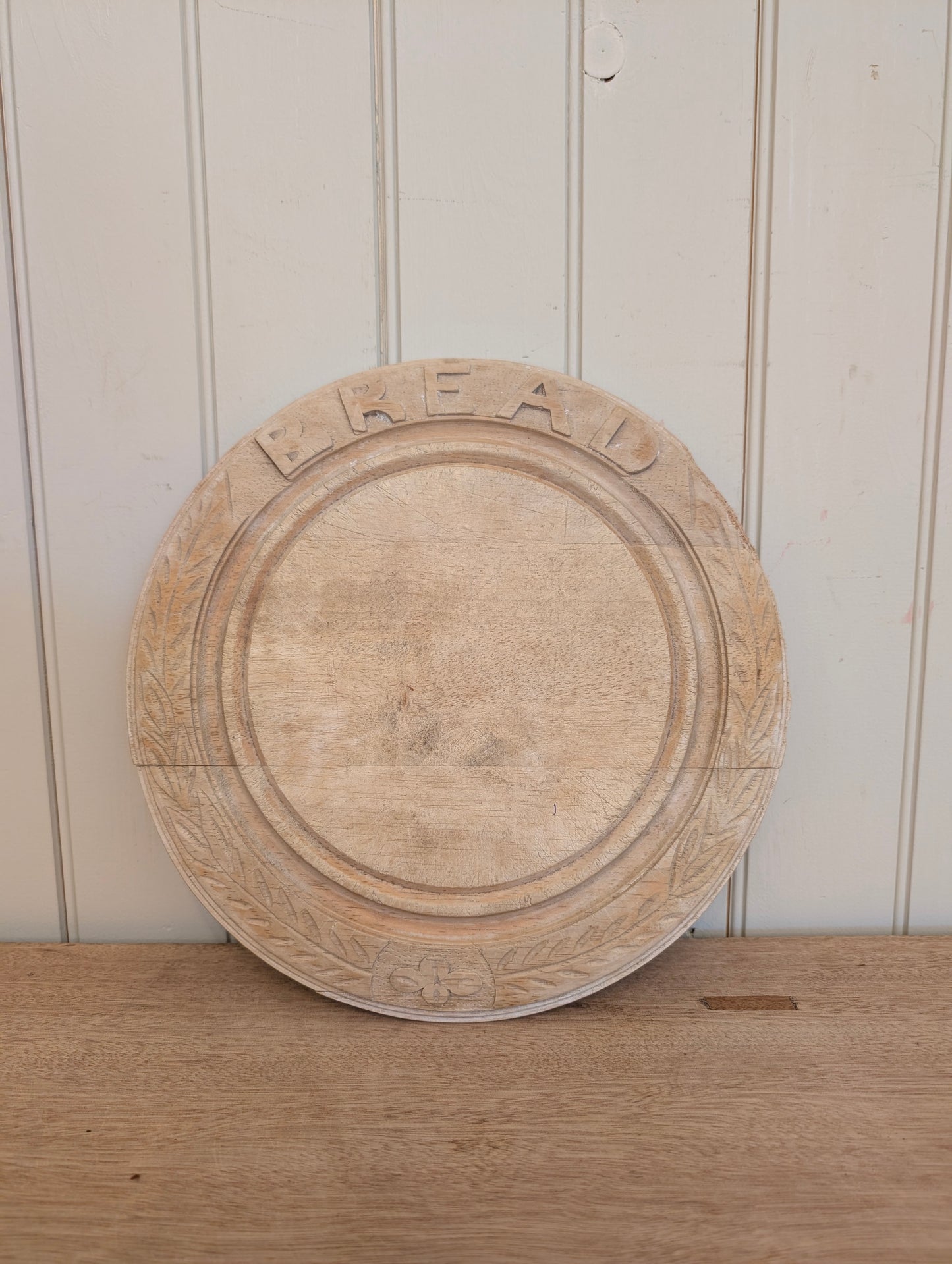 English Round Breadboard