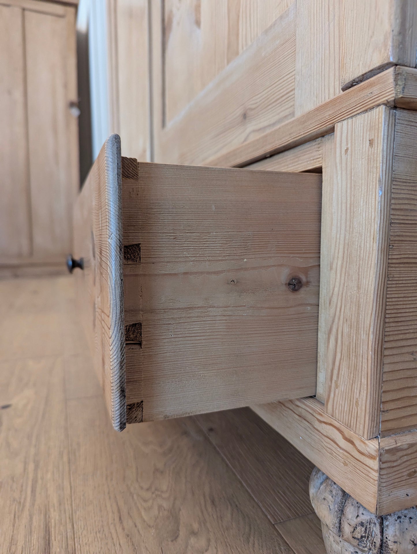 Double Door/Drawer Knockdown 1