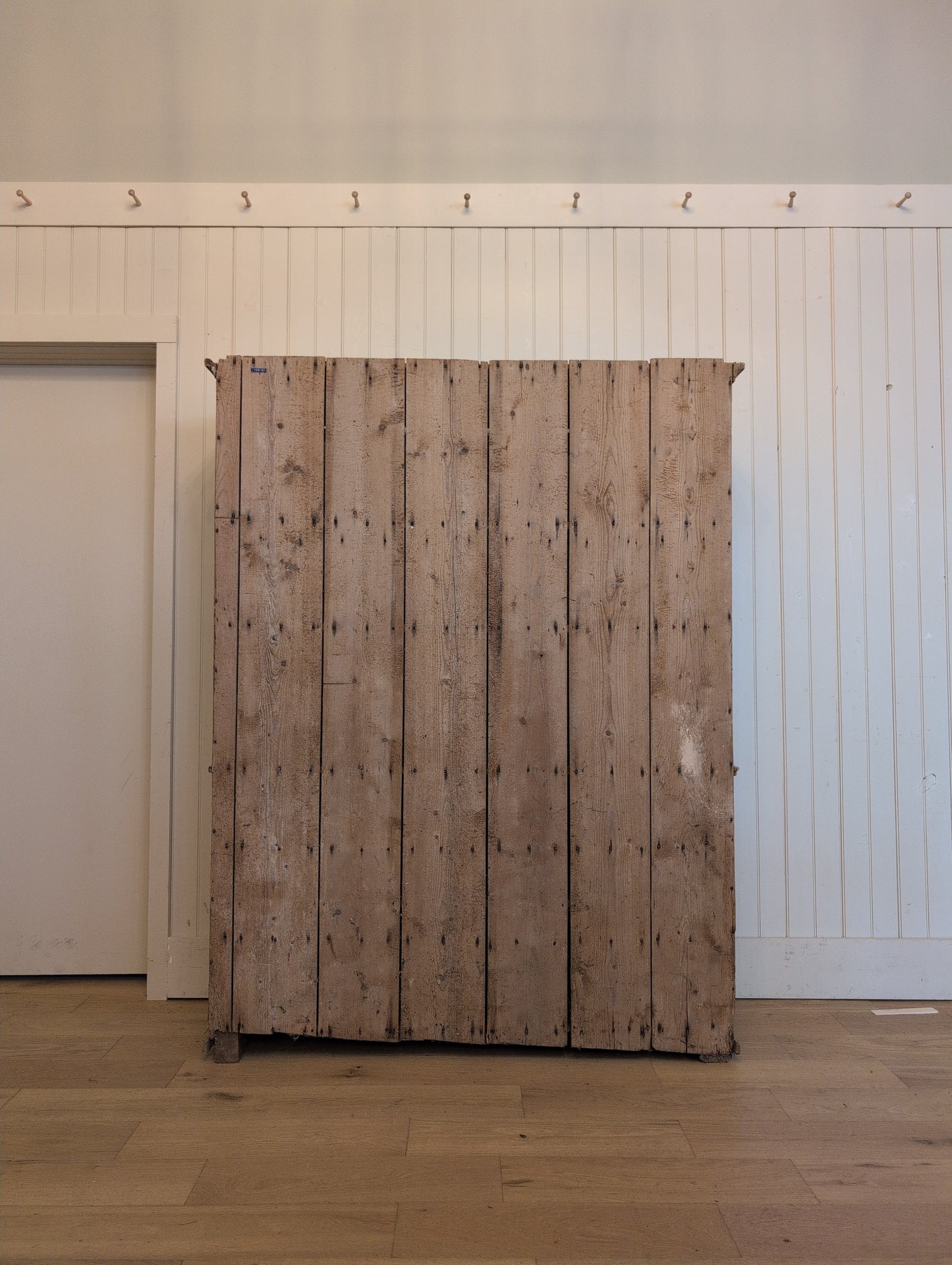 Glazed Double Arch Dresser