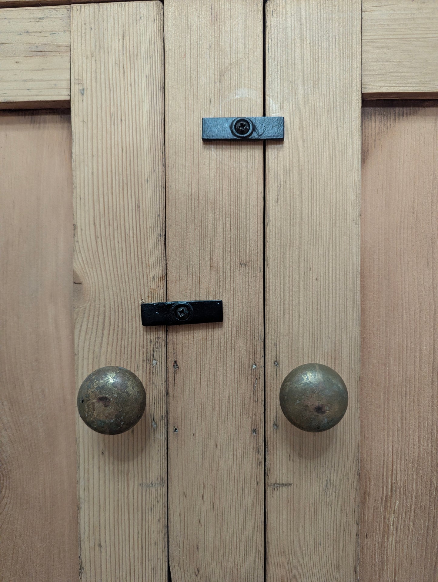 Stout Pine 2 Door Cupboard