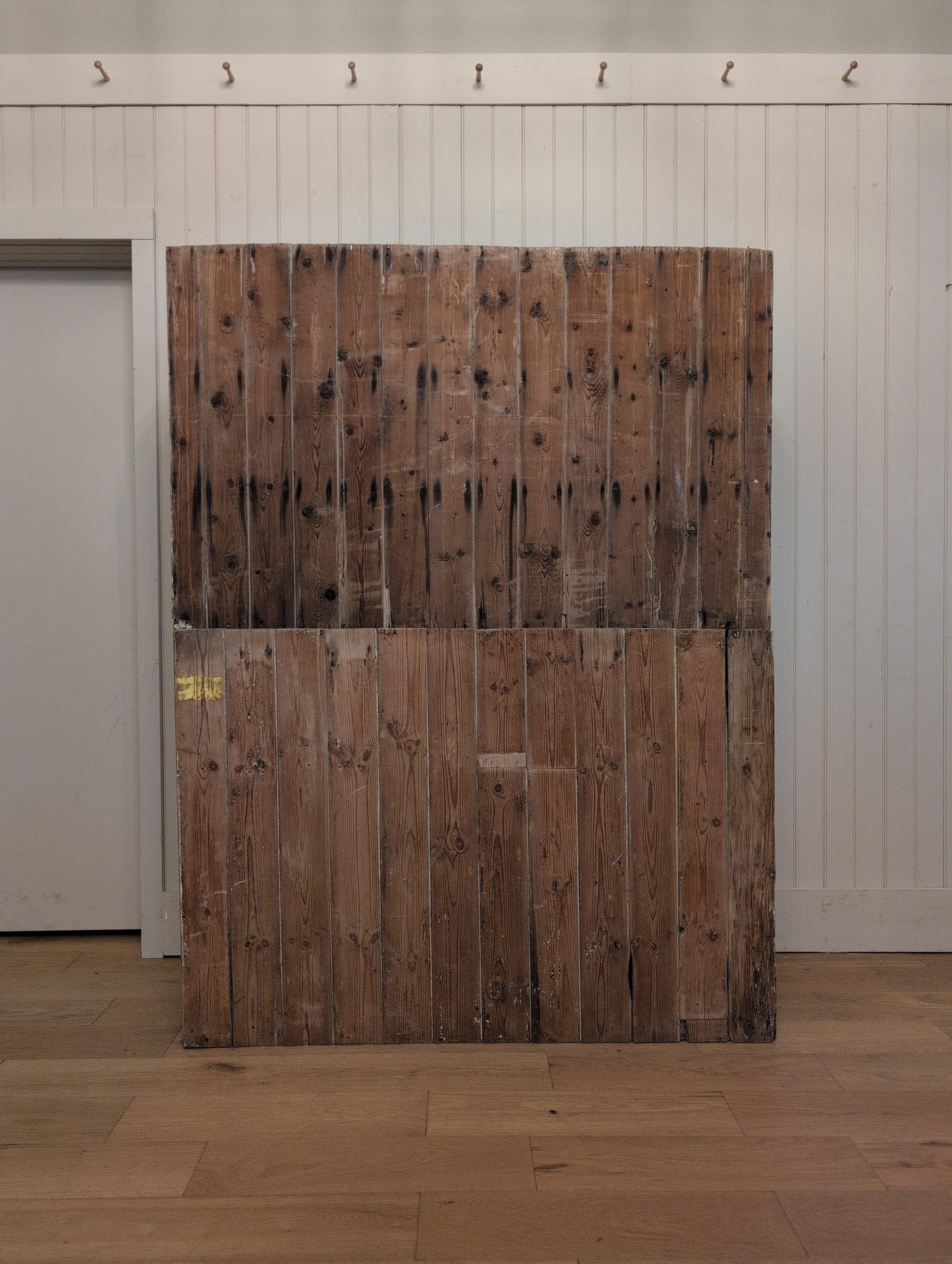 Stout English Pine Hutch