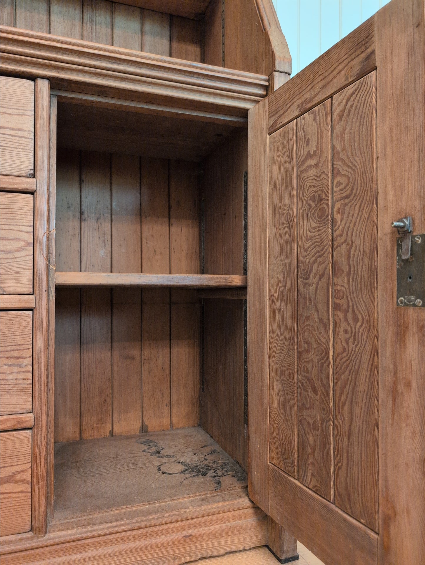 Edwardian Pine Church Hutch