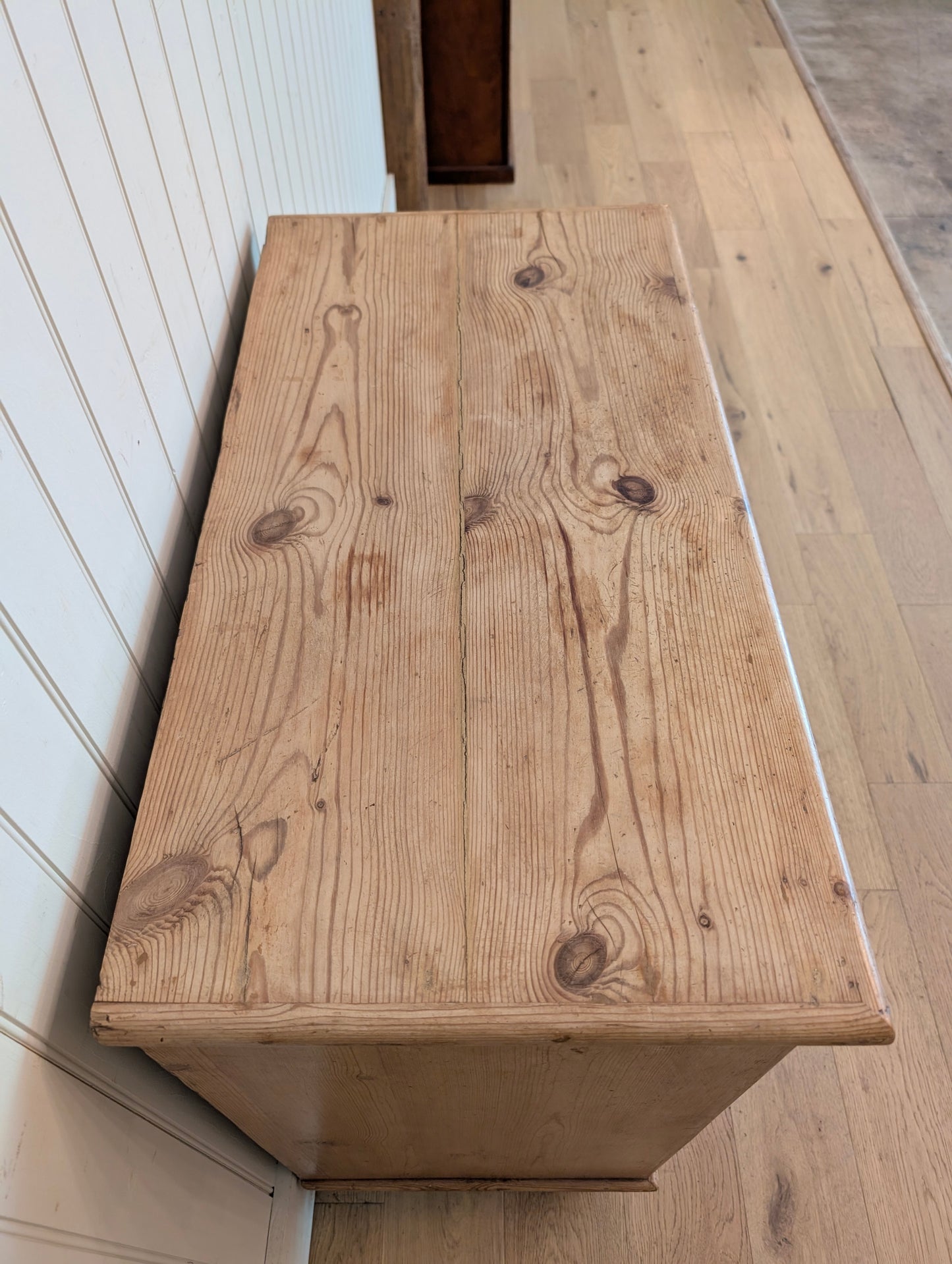 Grand 3 Drawer Pine Chest