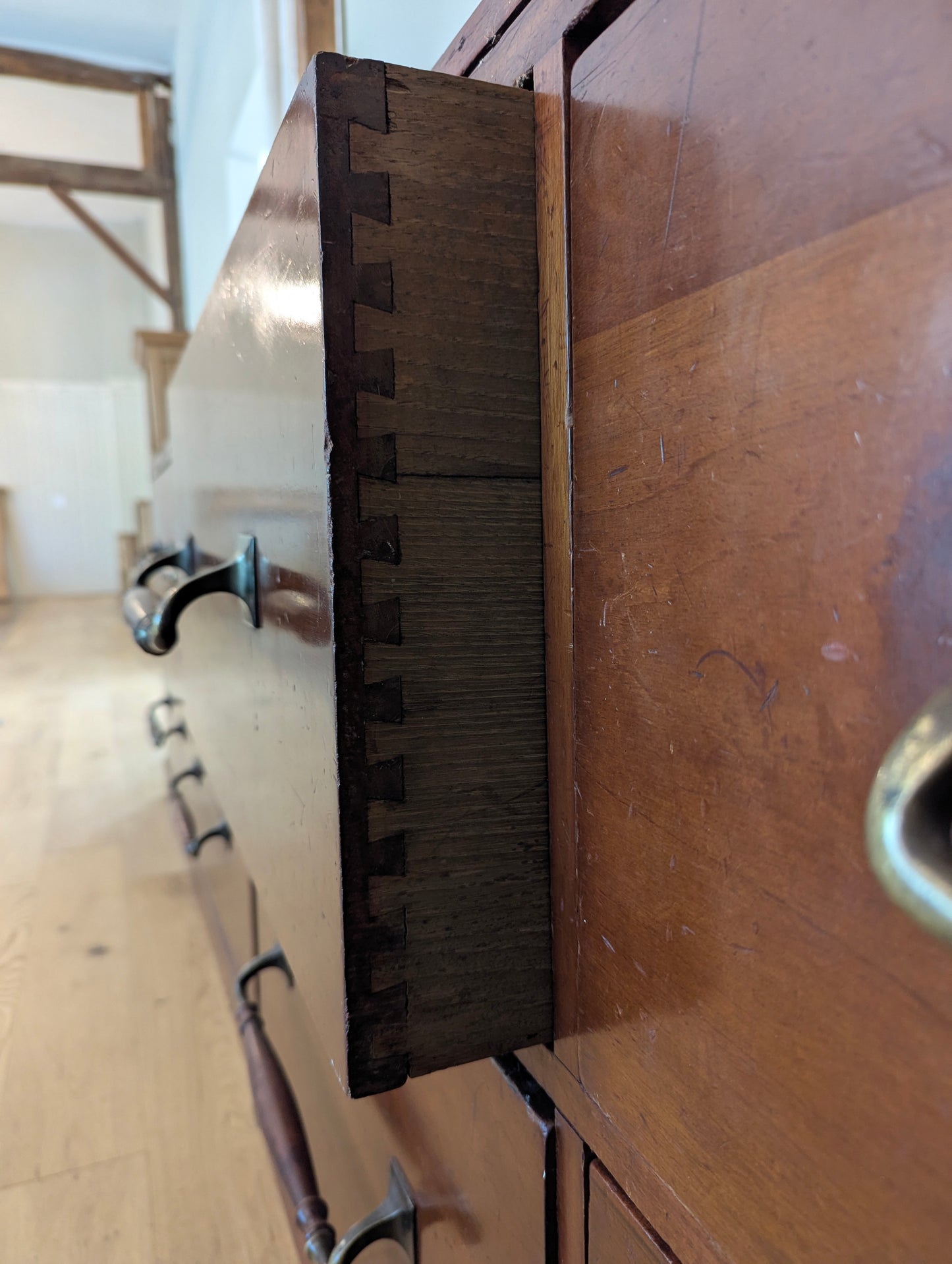 Mahogany Bank of 8 Drawers