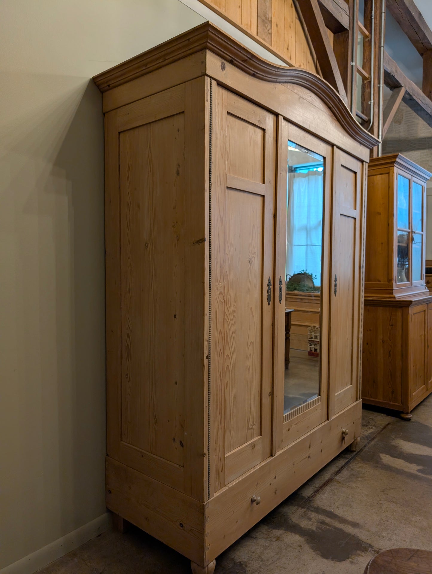 Mellow Pine Triple Door Wardrobe w/Mirror