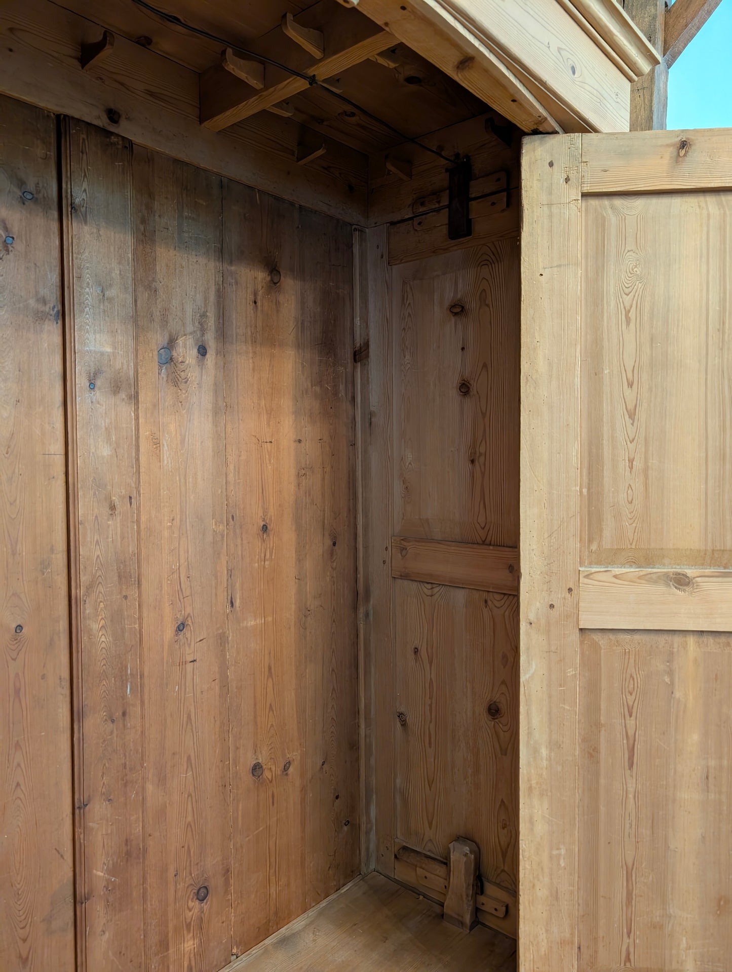 Turned Post Two Door Wardrobe