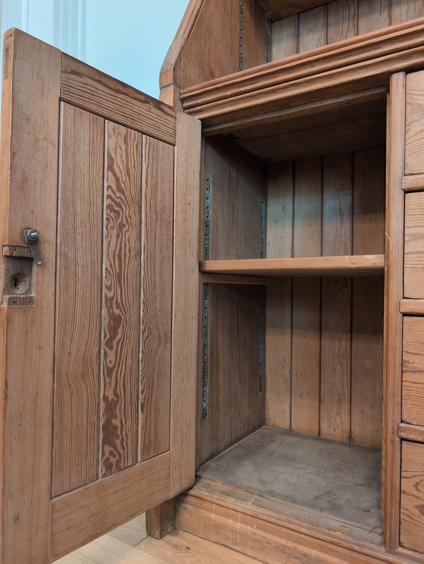 Edwardian Pine Church Hutch