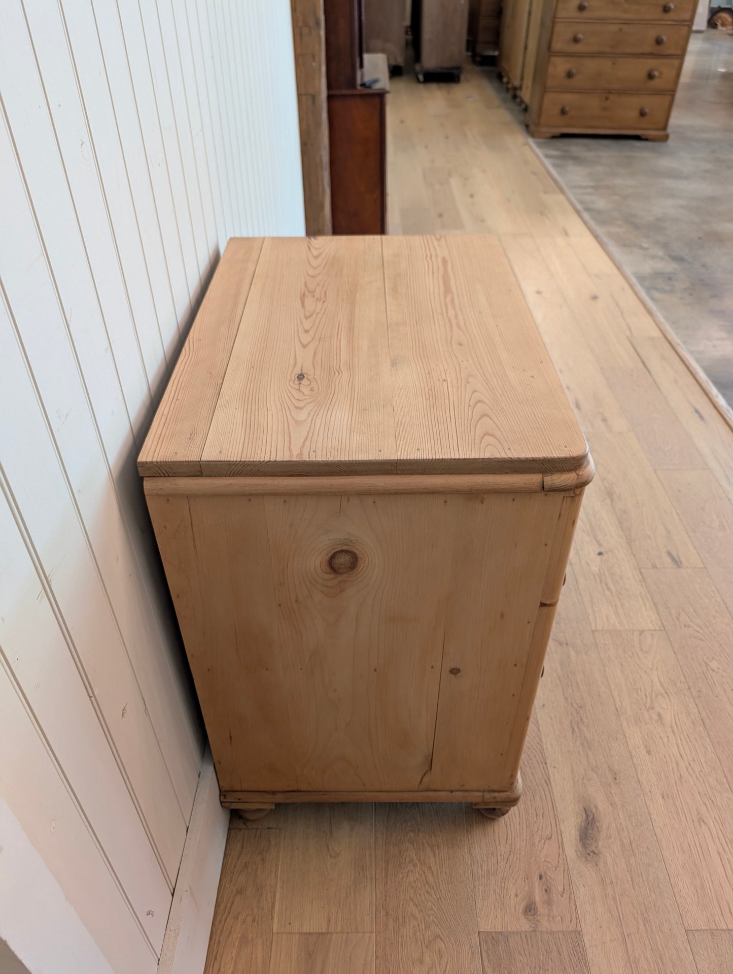 Petite 3 Drawer Chest