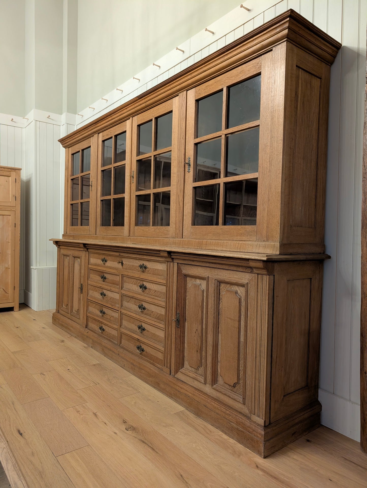 Arts and Crafts Oak Hutch