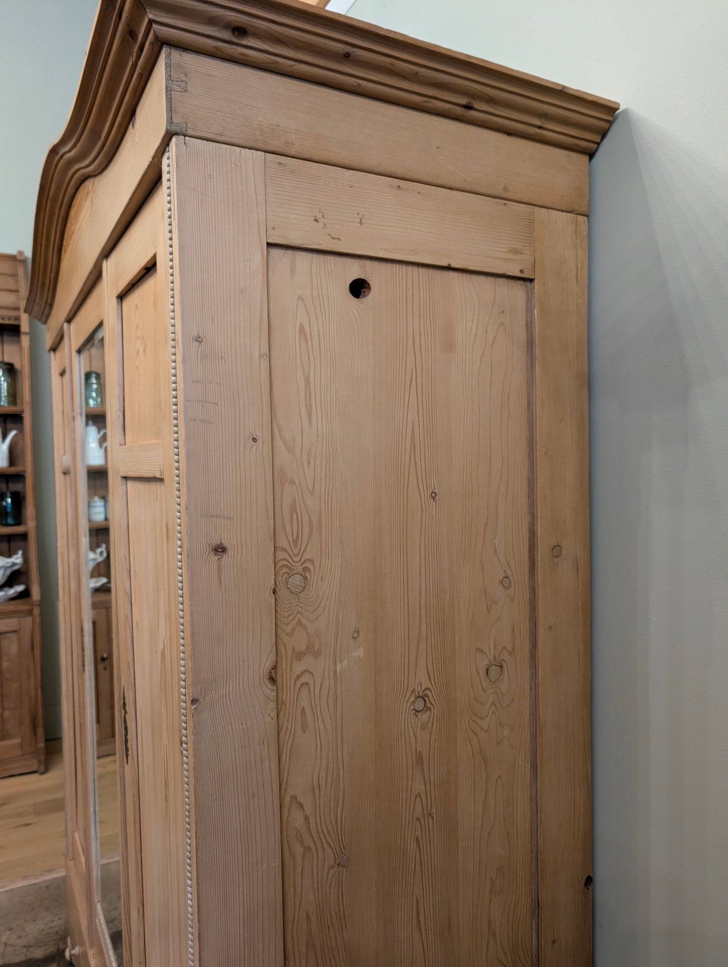 Mellow Pine Triple Door Wardrobe w/Mirror