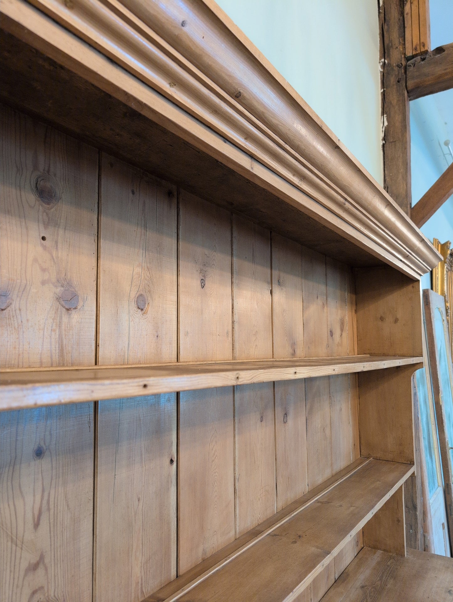 Majestic English Pine Hutch