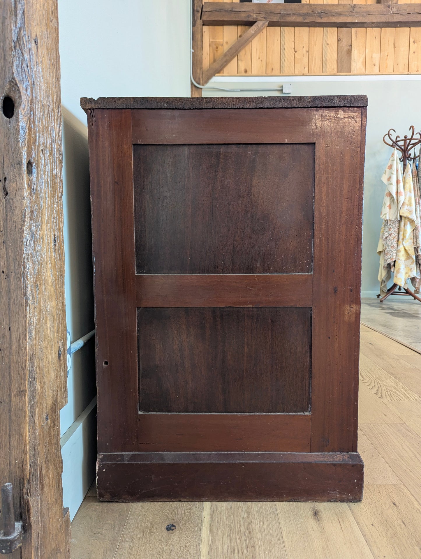 Mahogany Bank of 8 Drawers