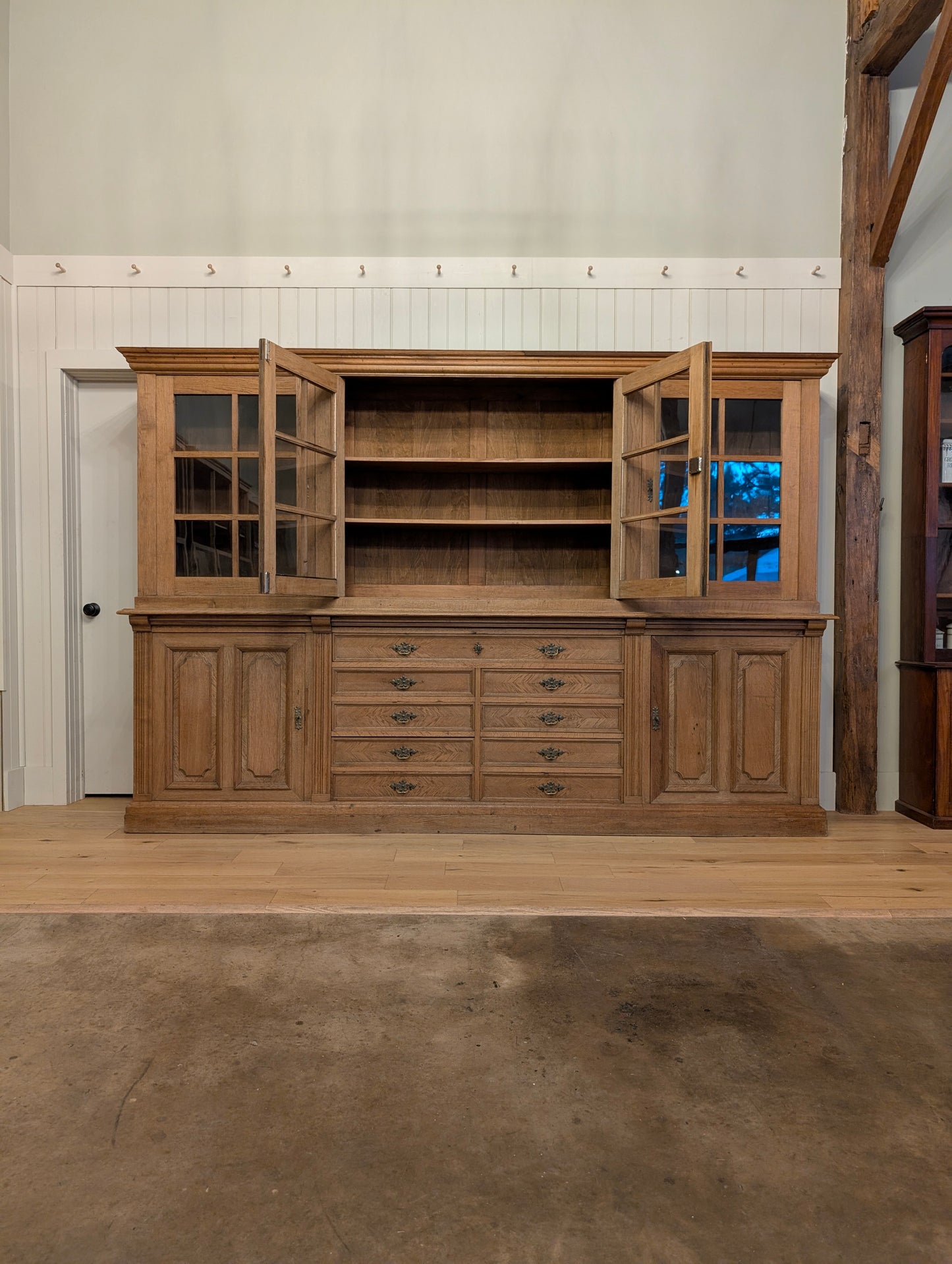 Arts and Crafts Oak Hutch