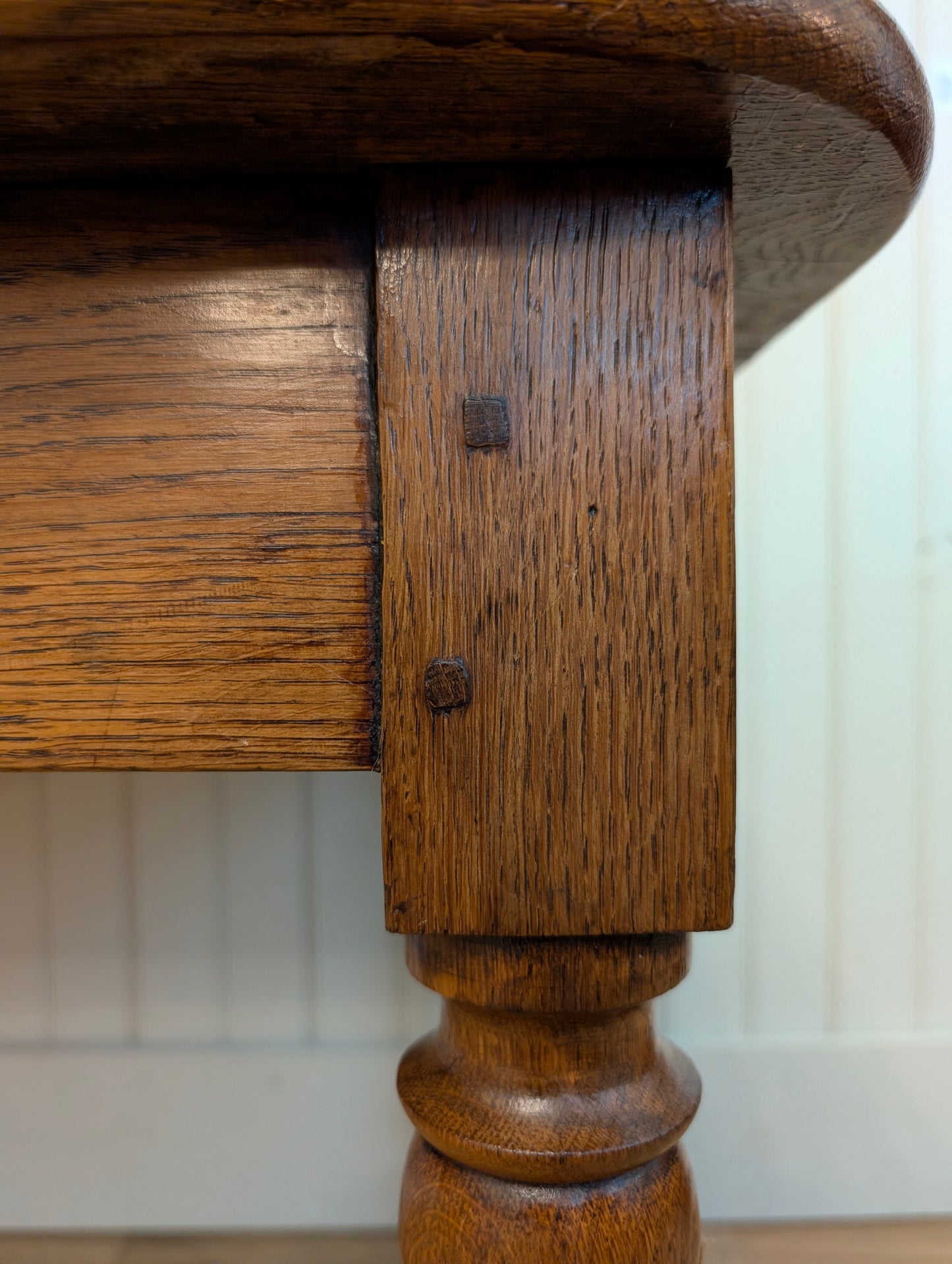 Victorian Oak 2 Drawer Table
