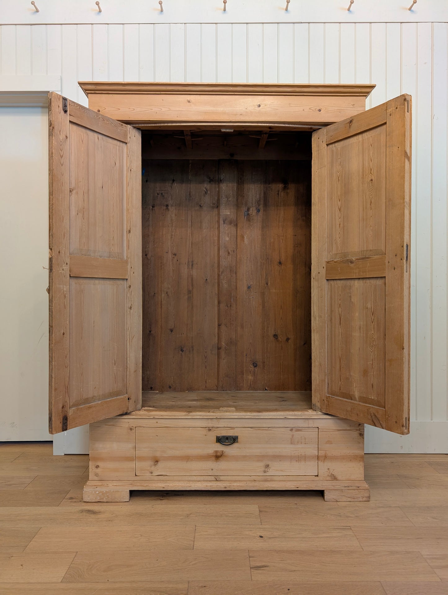 Turned Post Two Door Wardrobe